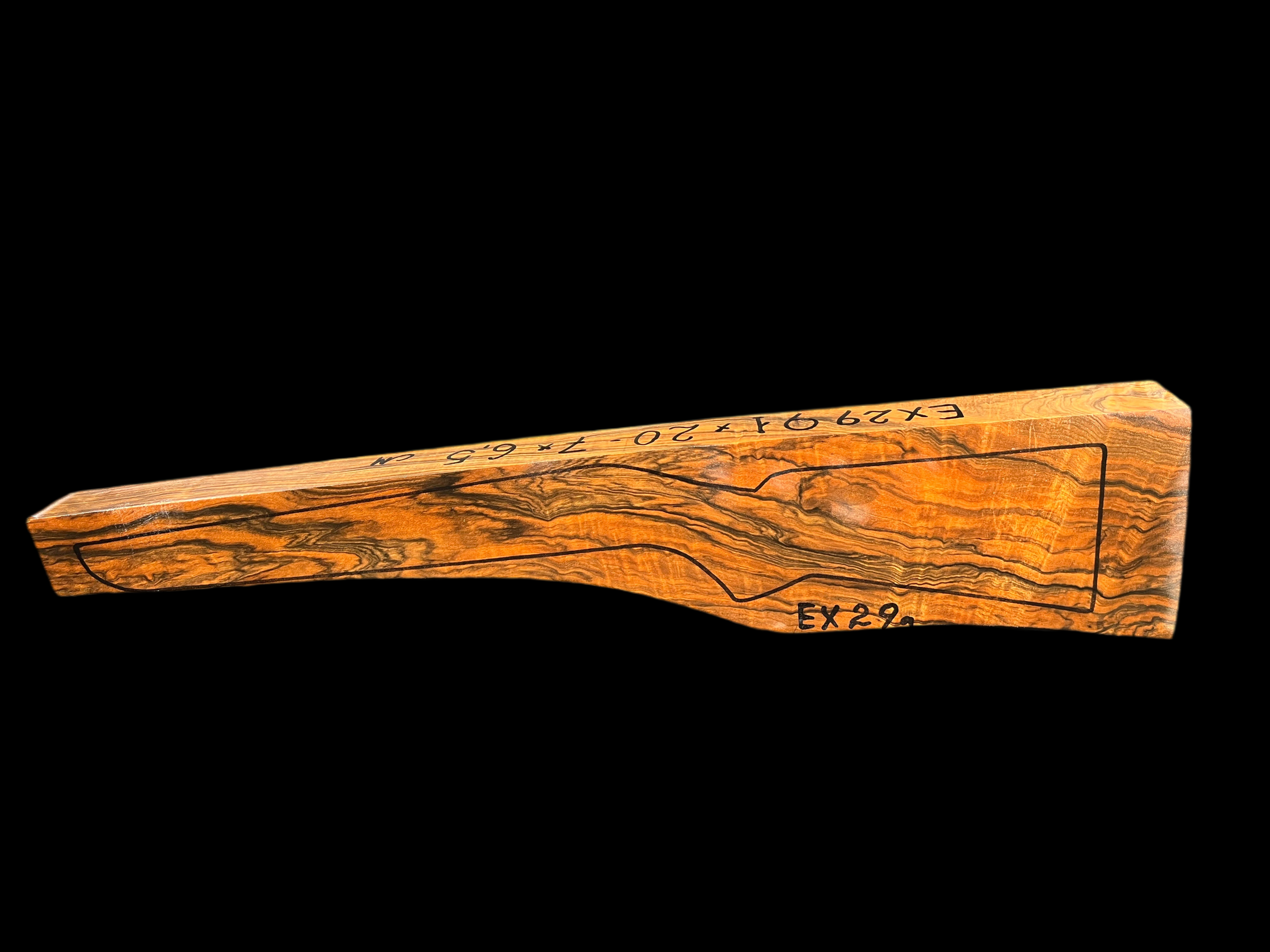 Gevärskolv Blank Turkisk Valnötskvalitet Utställning EX29