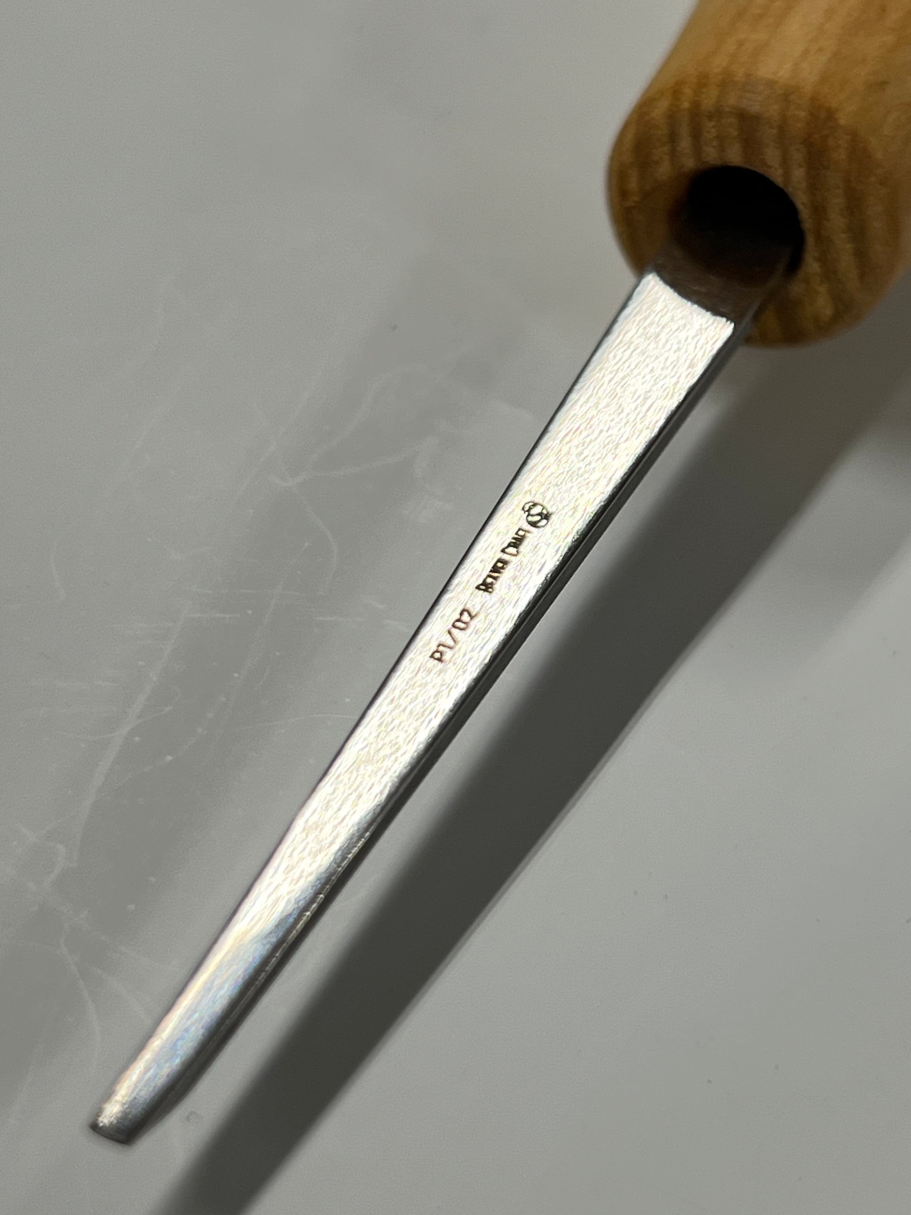 Treskjæringsjern 75x2mm rett flat meisel P1/02 m/kulehåntak