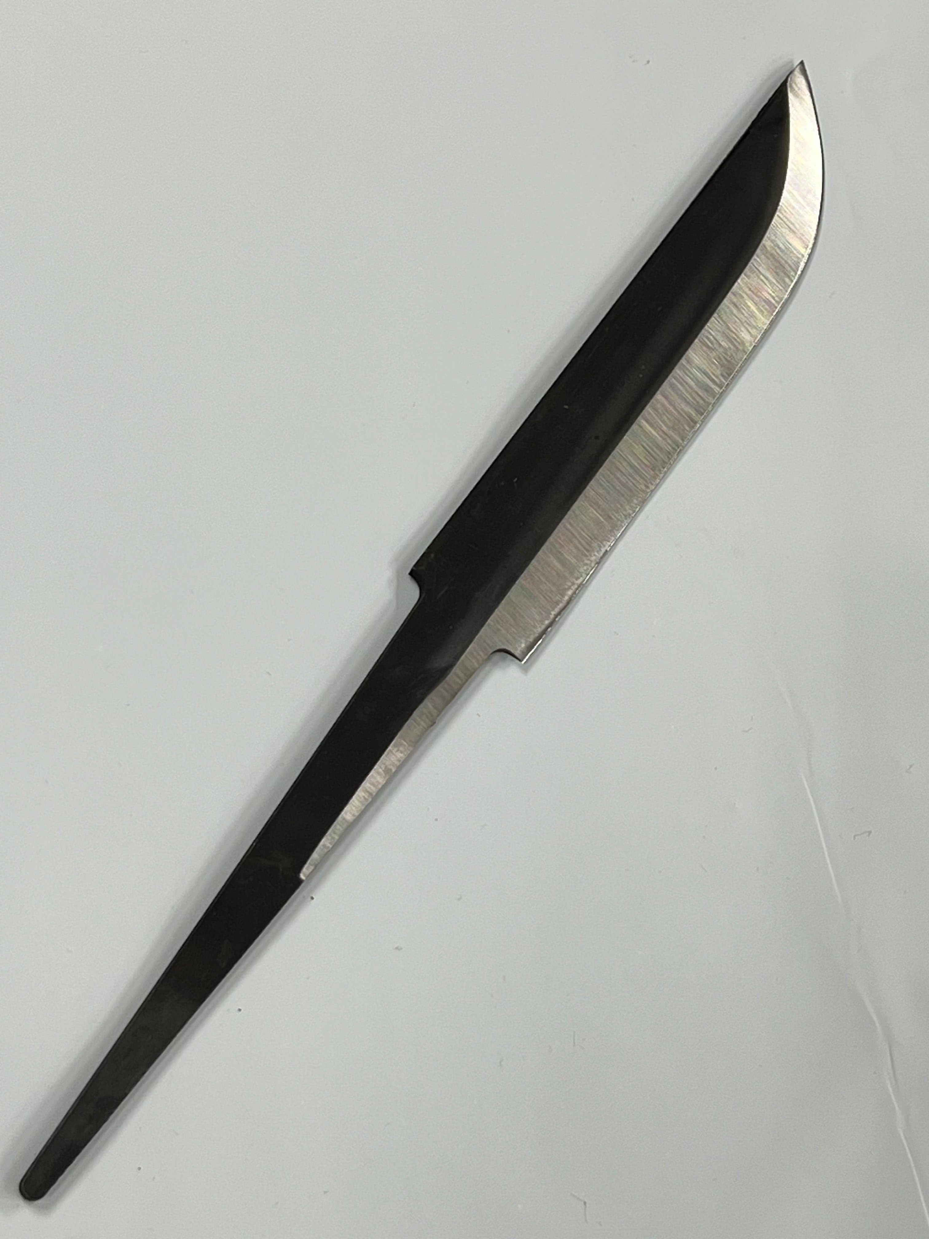 145 mm Leuku (utan ricasso)