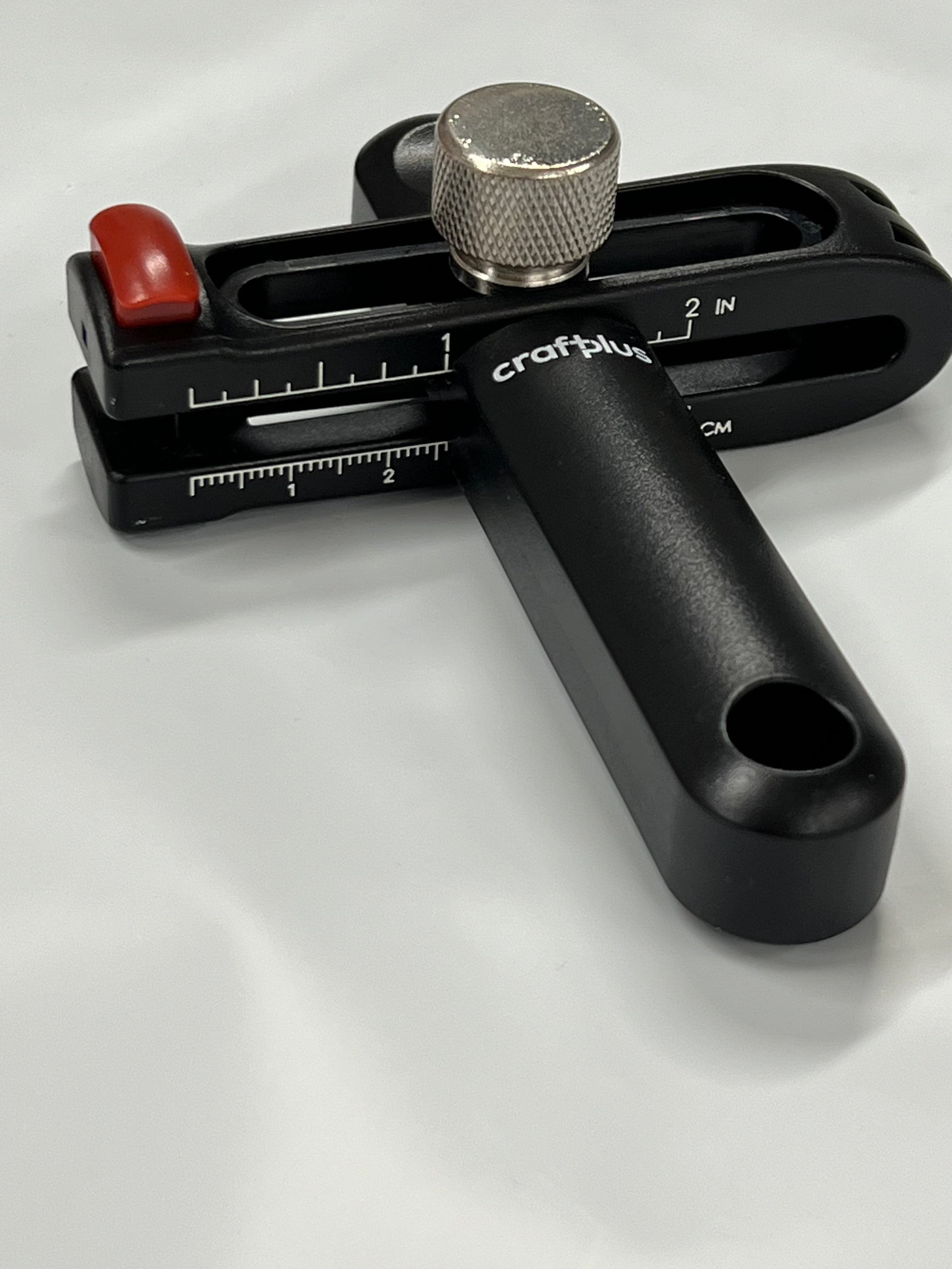 Kniv för att binda läder.