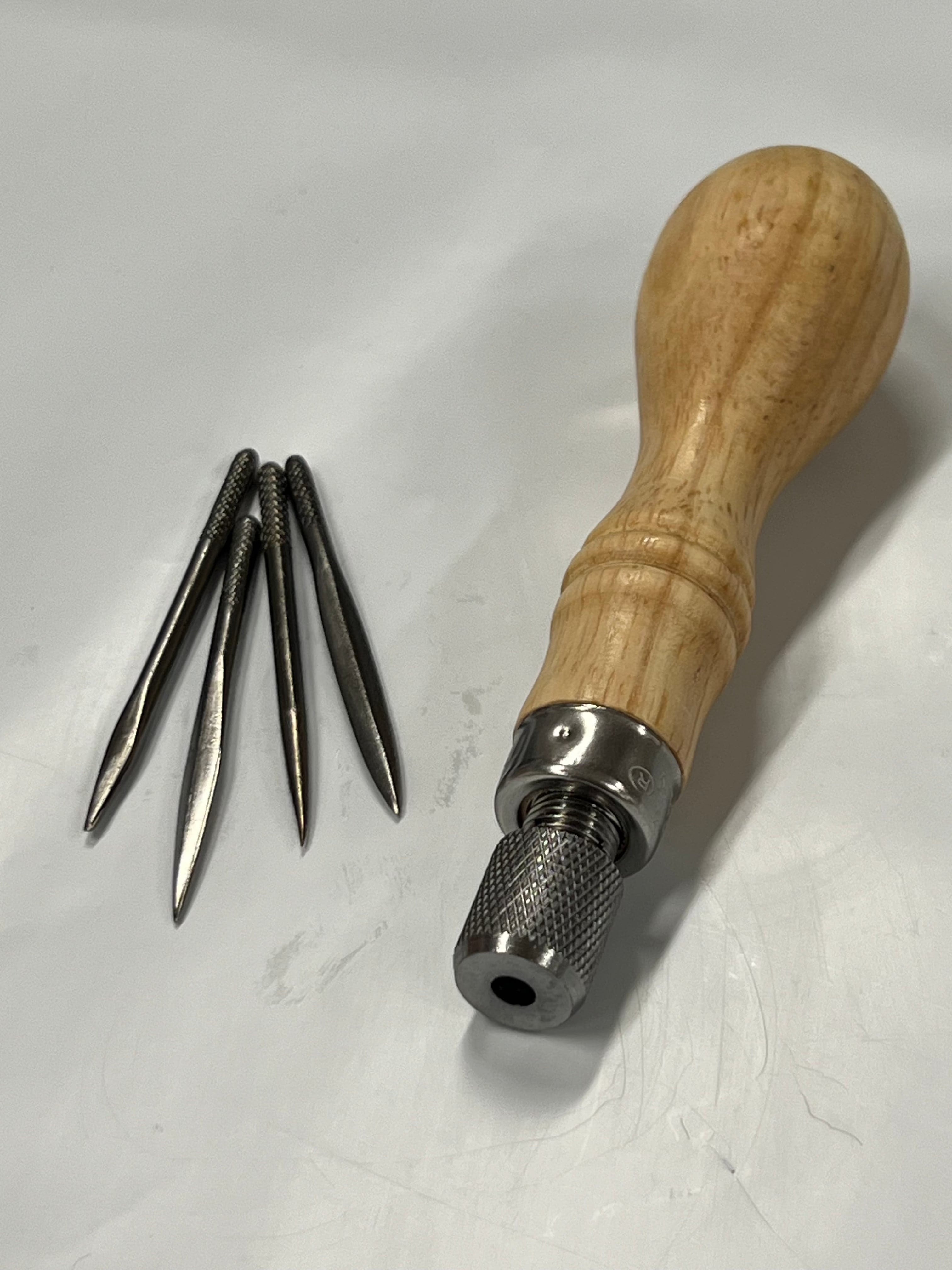 Syl med 4 olika blad