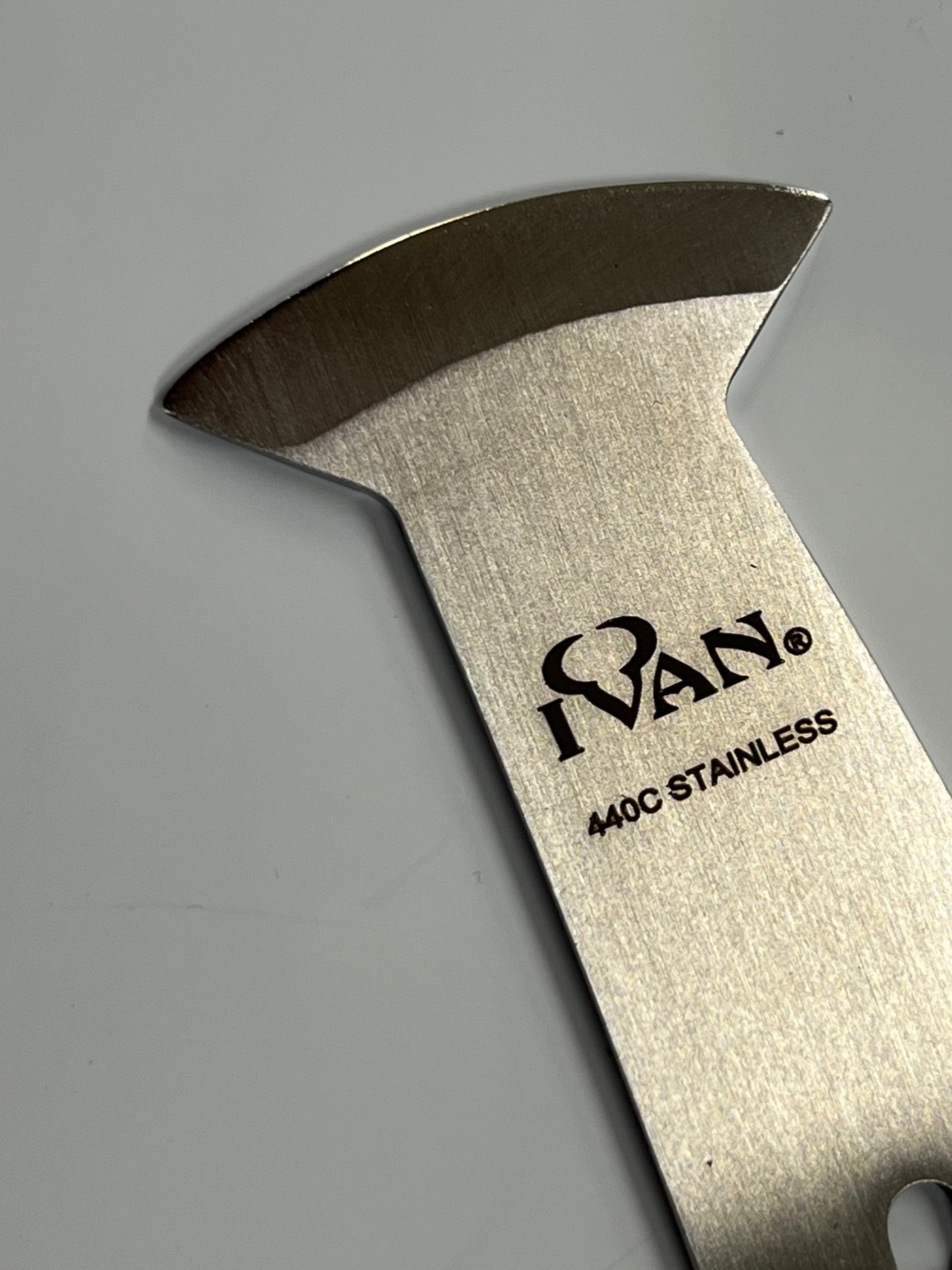 Rundat litet läderknivblad i fransk stil