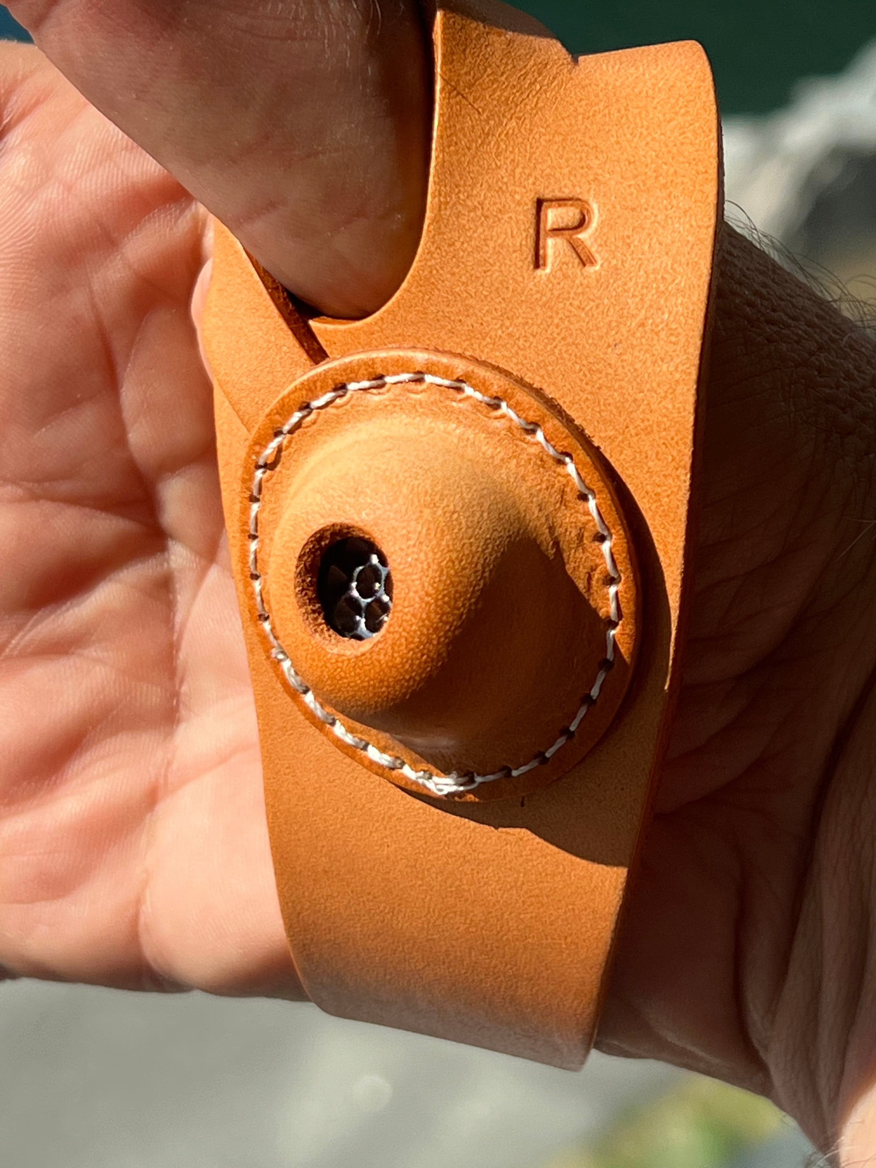 Läderfingerborg för höger handflata för krävande sömnadsarbeten i läder