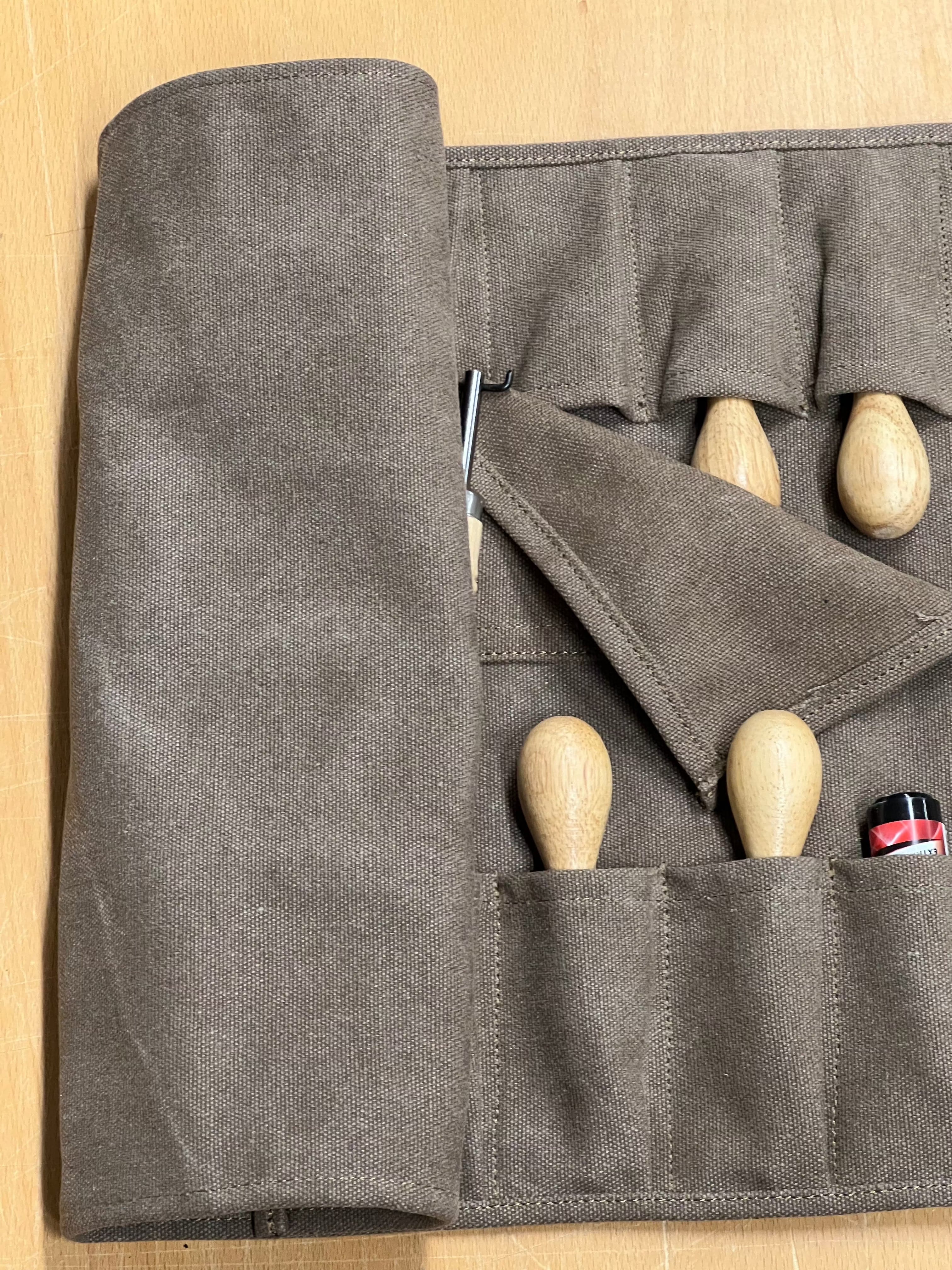 Rullbar verktygsväska i canvas.