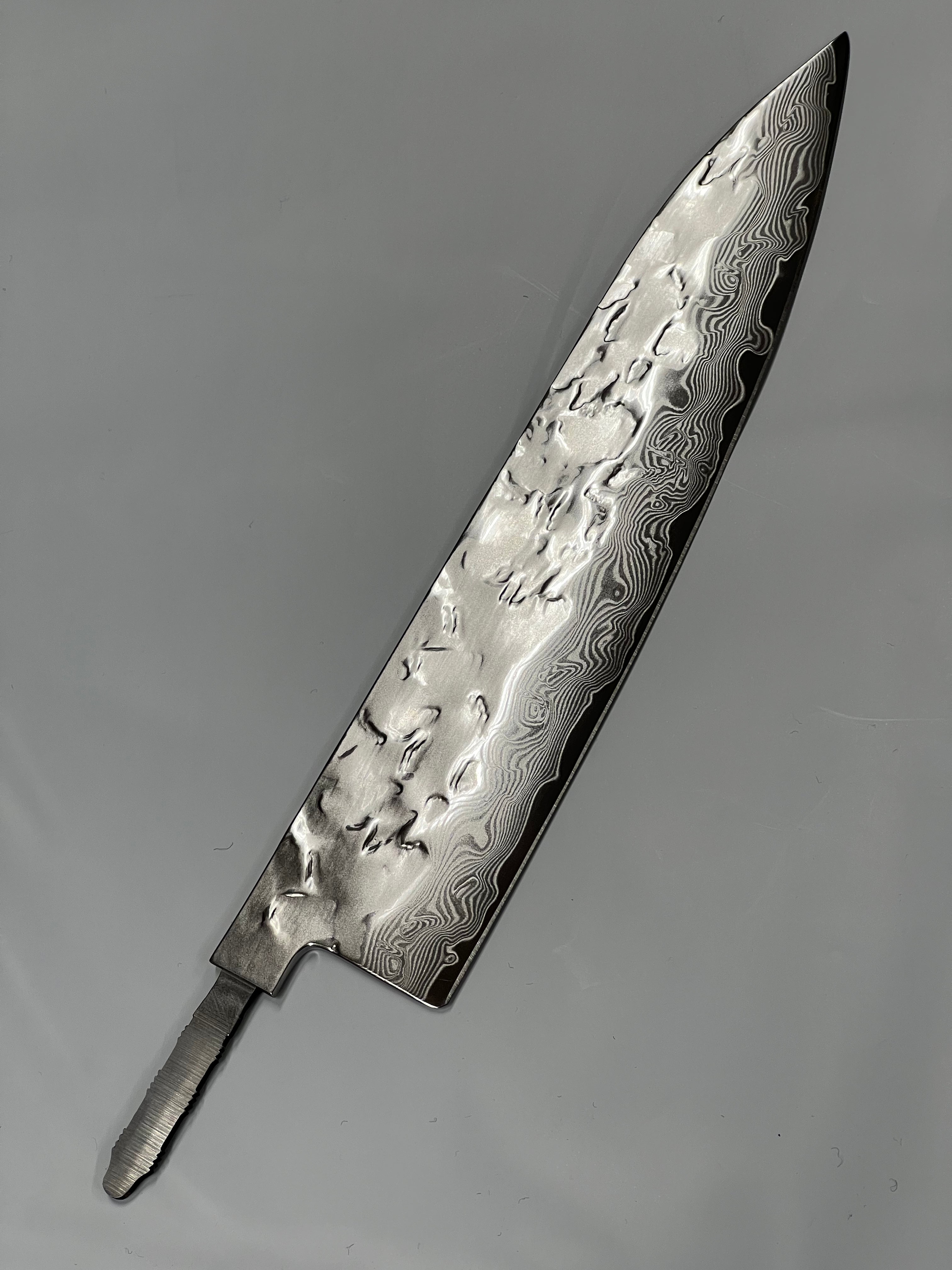 Kokkekniv 200mm VG-10 Polert Brute de forge Damaskus