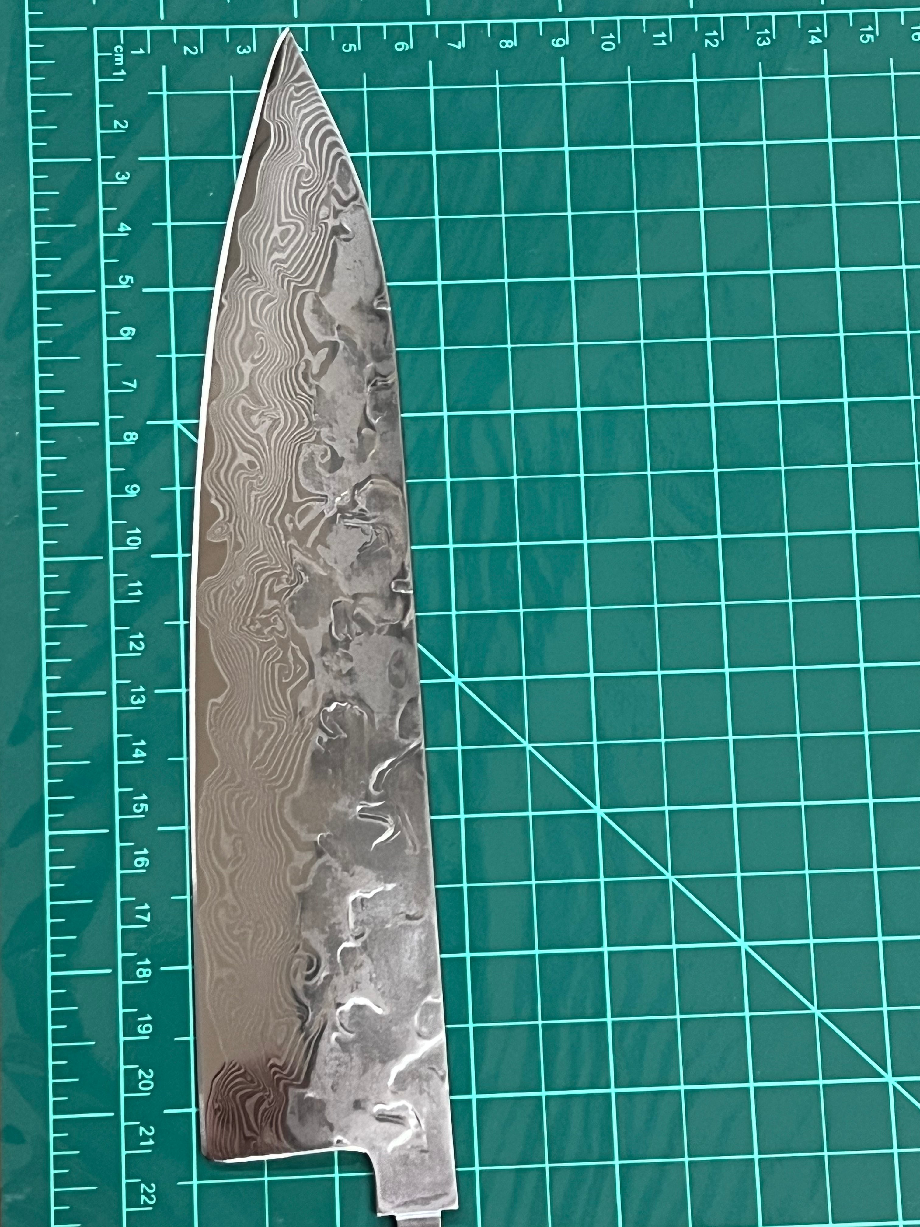 Kokkekniv 200mm VG-10 Polert Brute de forge Damaskus