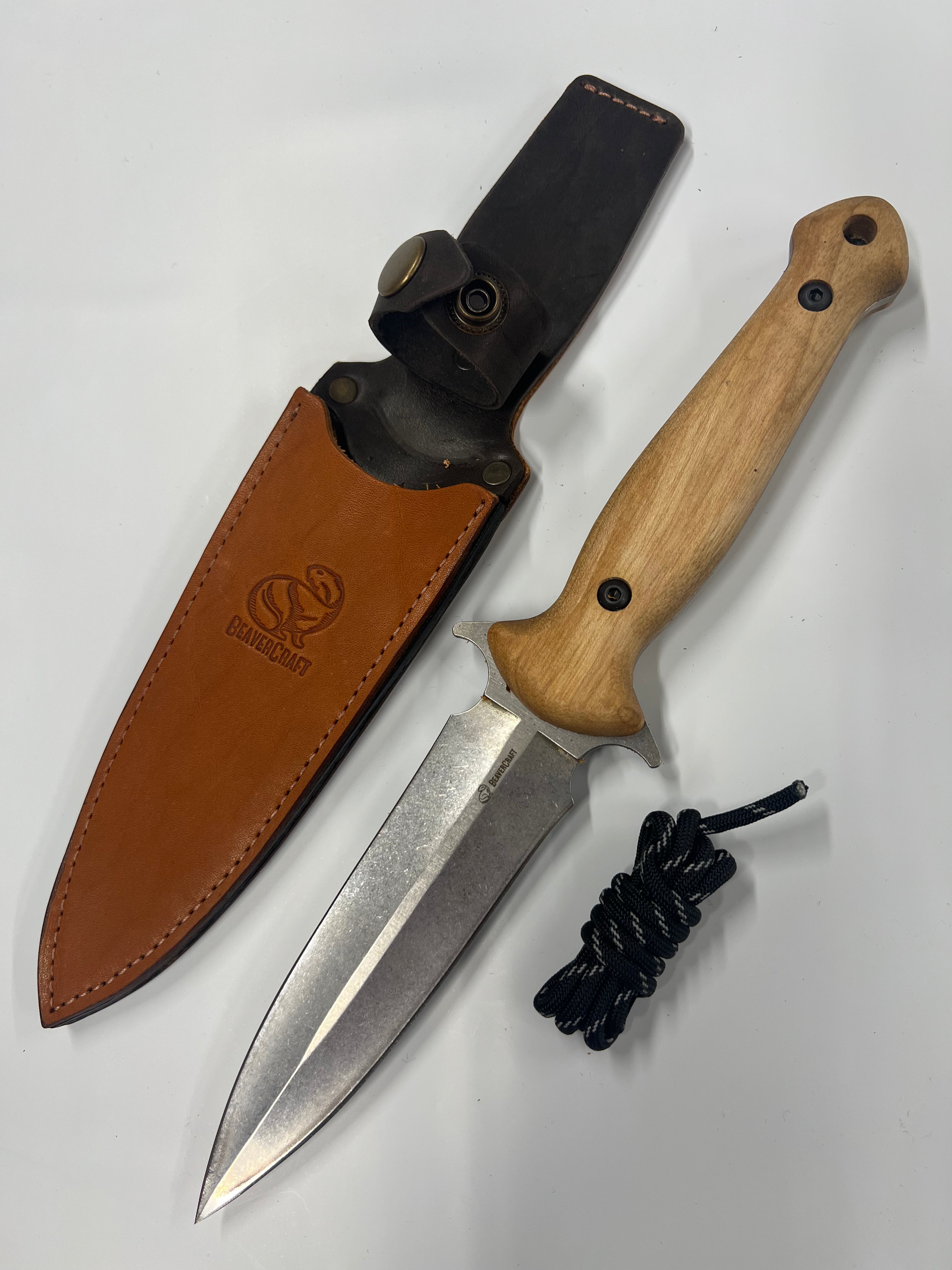 Ukrainsk Dagger Taktisk TLK2 Kniv med lærslire