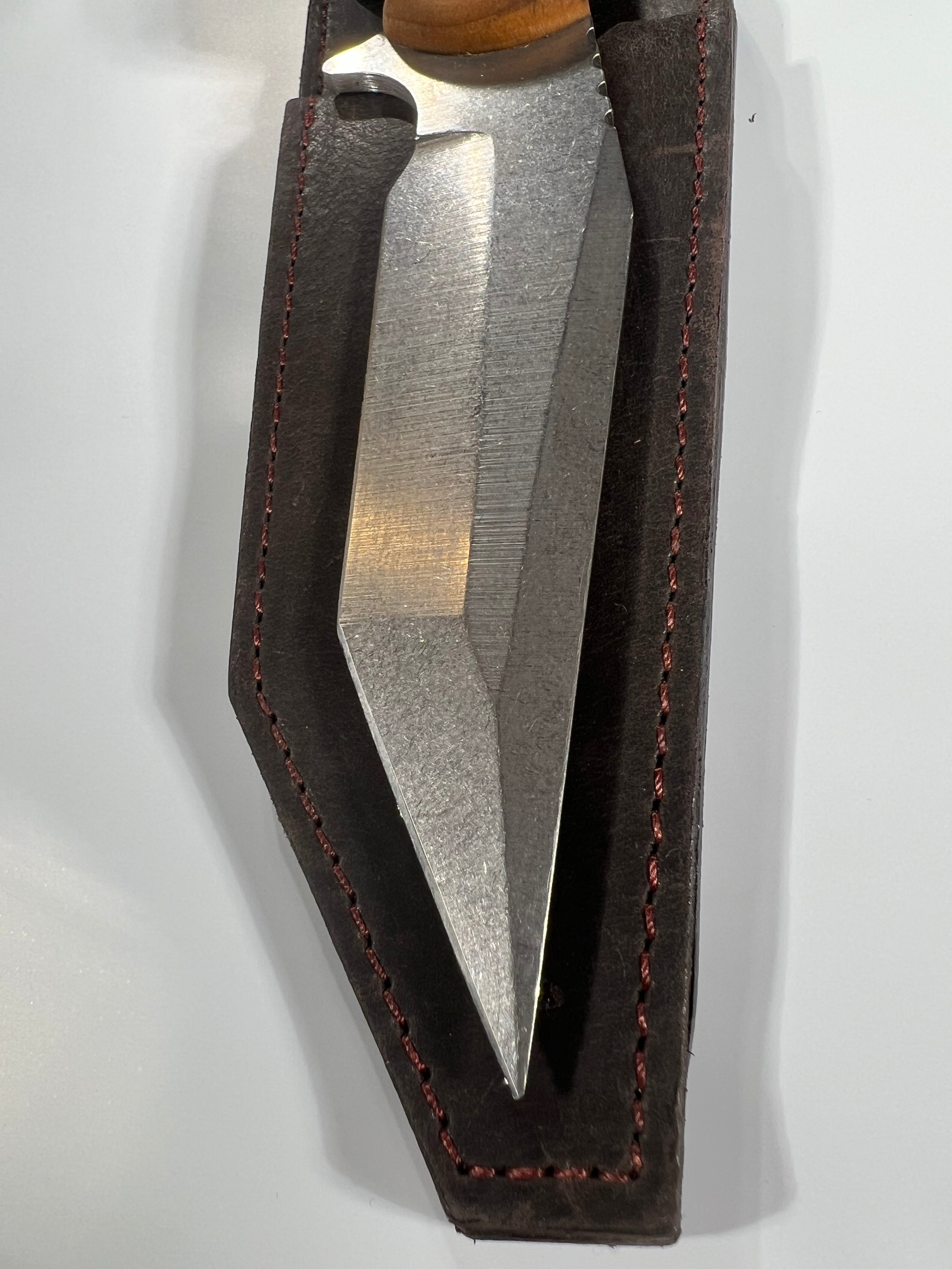 Ukrainsk Campingkarambit CGK1 med lærslire