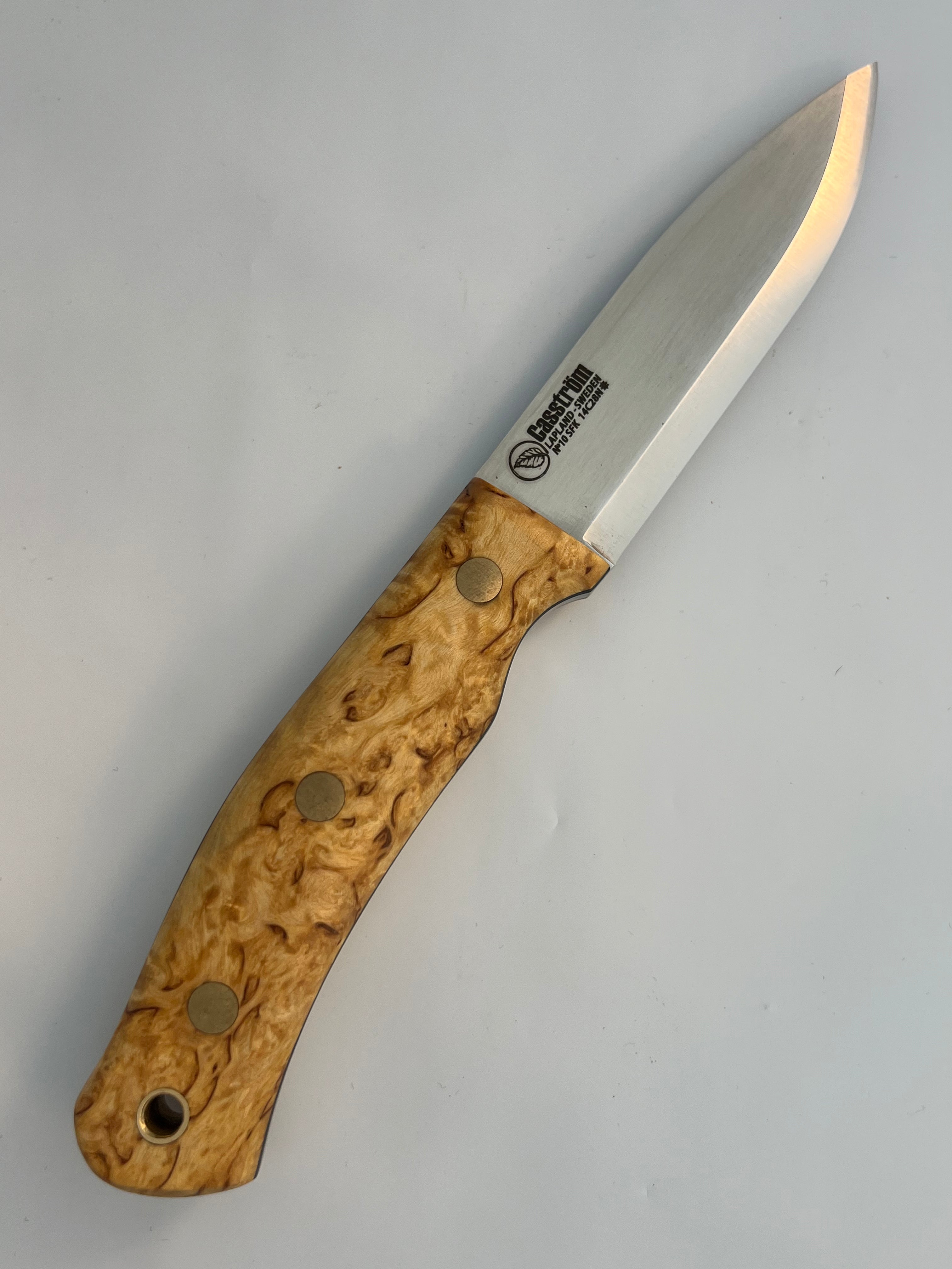 Casstrom nr 10 SFK-kniv med läderslida och lädersnodd