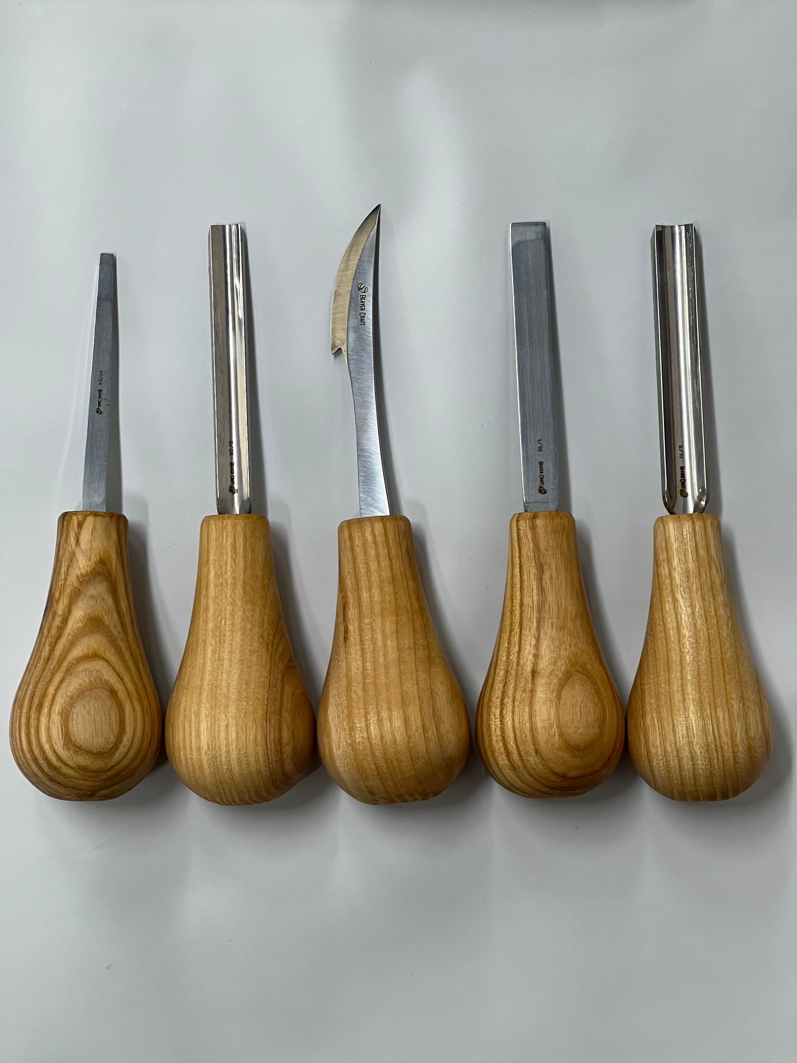 Träsniderijärnset S52 med 10 järn och verktygshållare