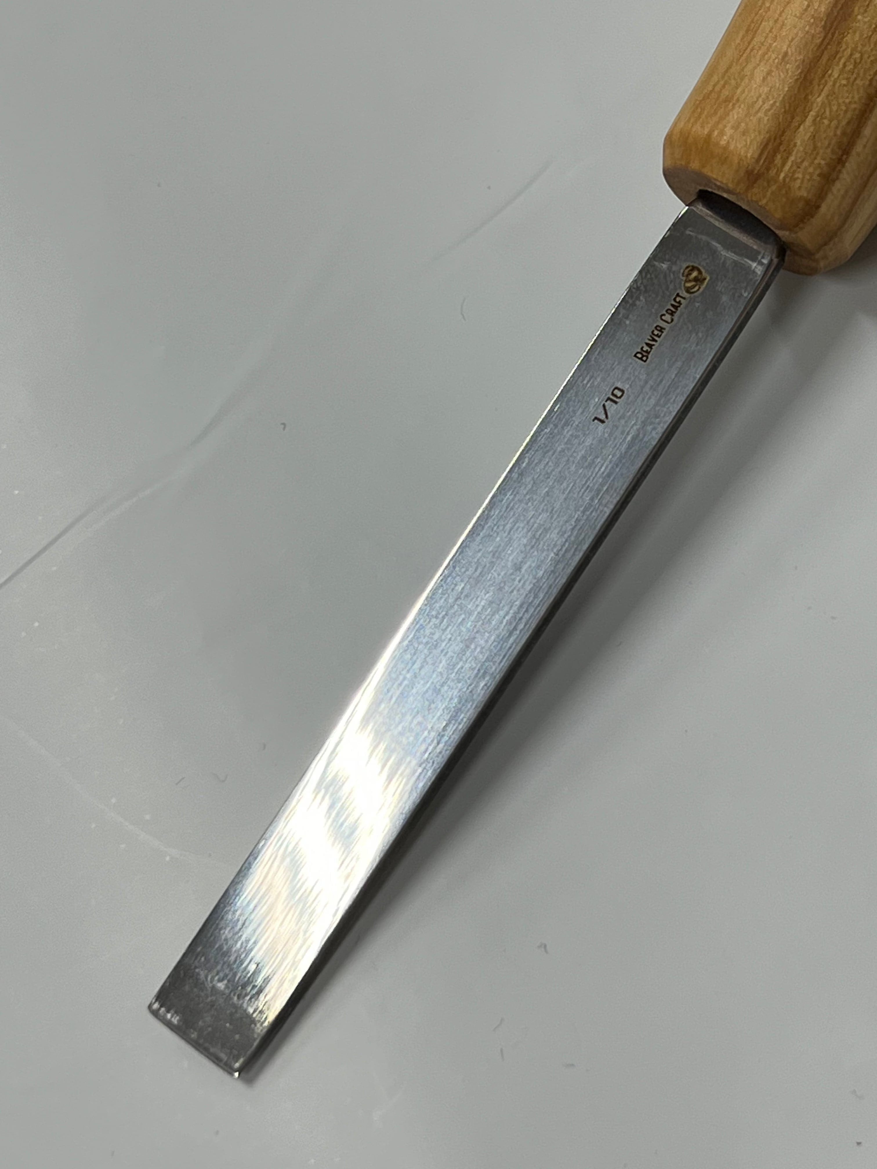 Träsniderijärnset S52 med 10 järn och verktygshållare