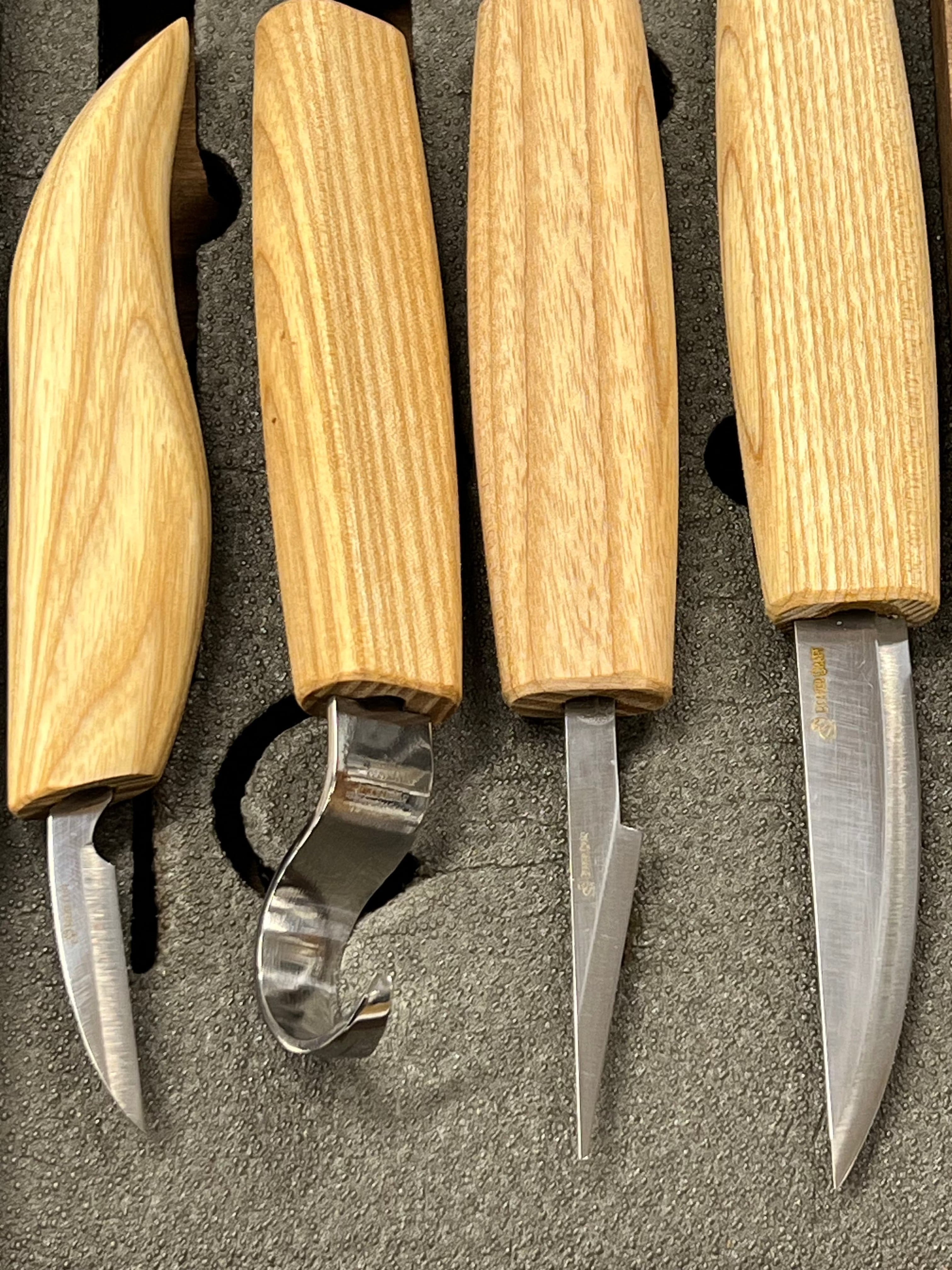 Träsniderijärnset S09 bok med 4 järn