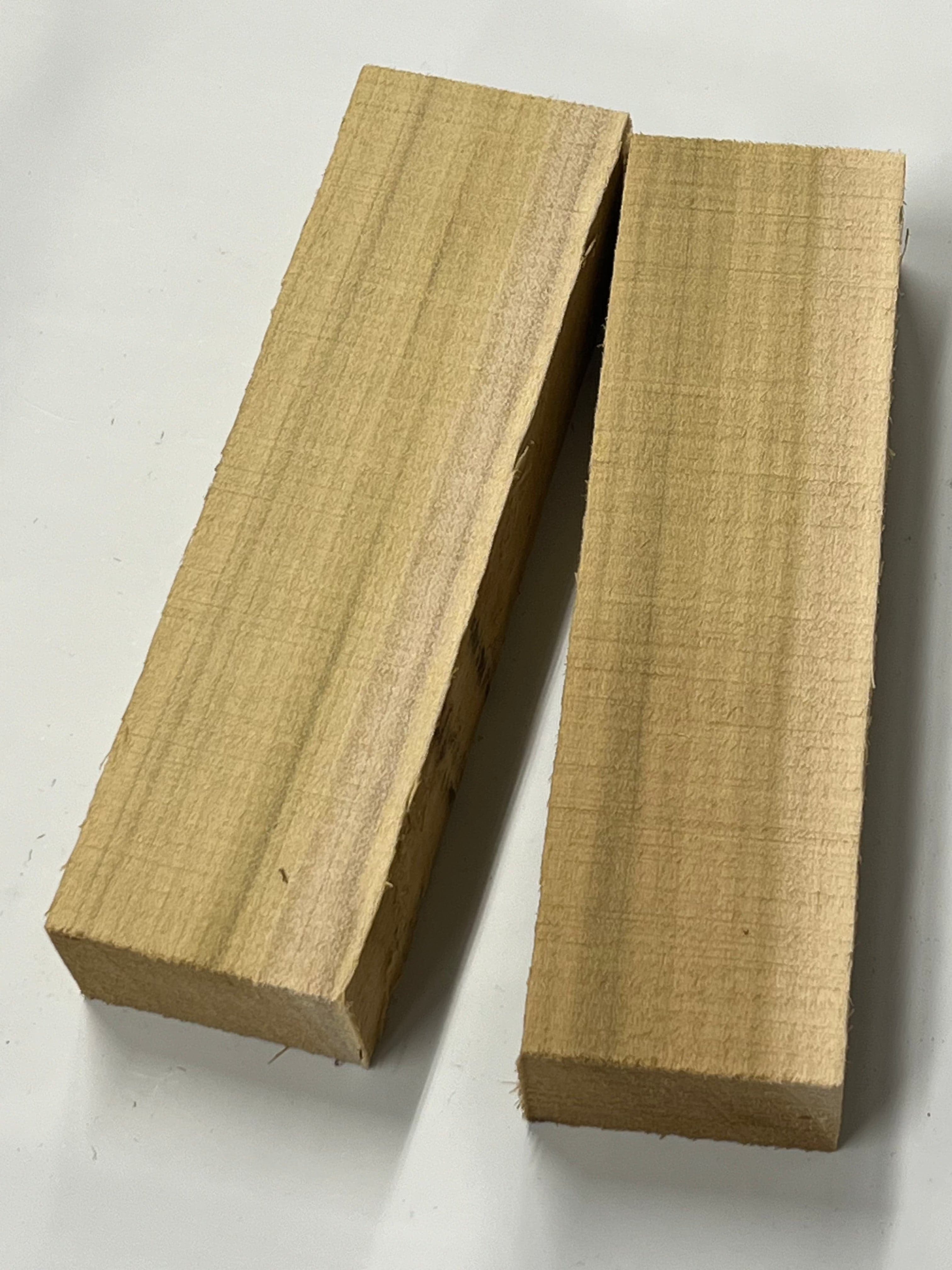 Knivskaftämne av trä