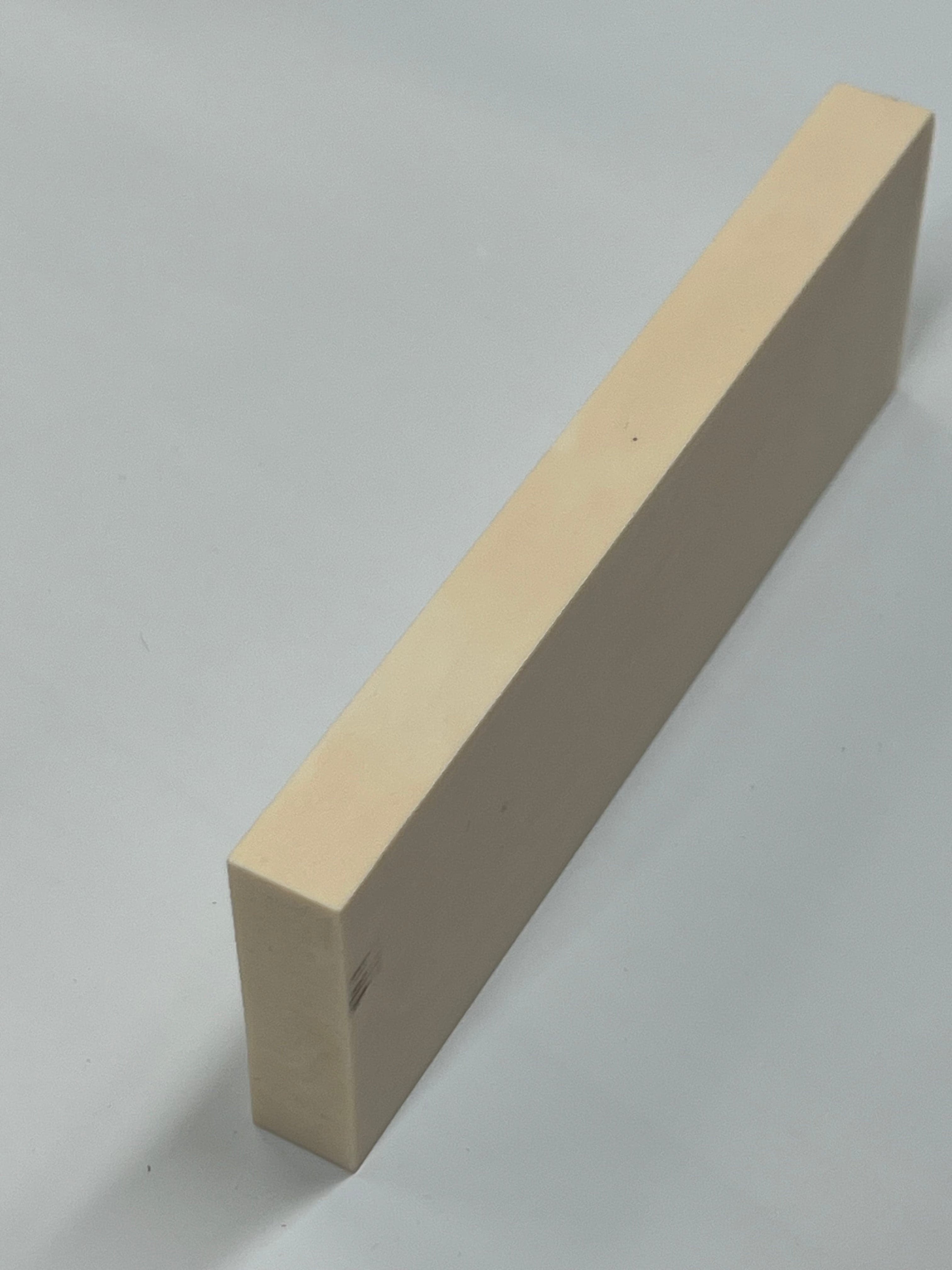 Elforyn - Mönstrad Elfenben - Tallrik 10x40x120