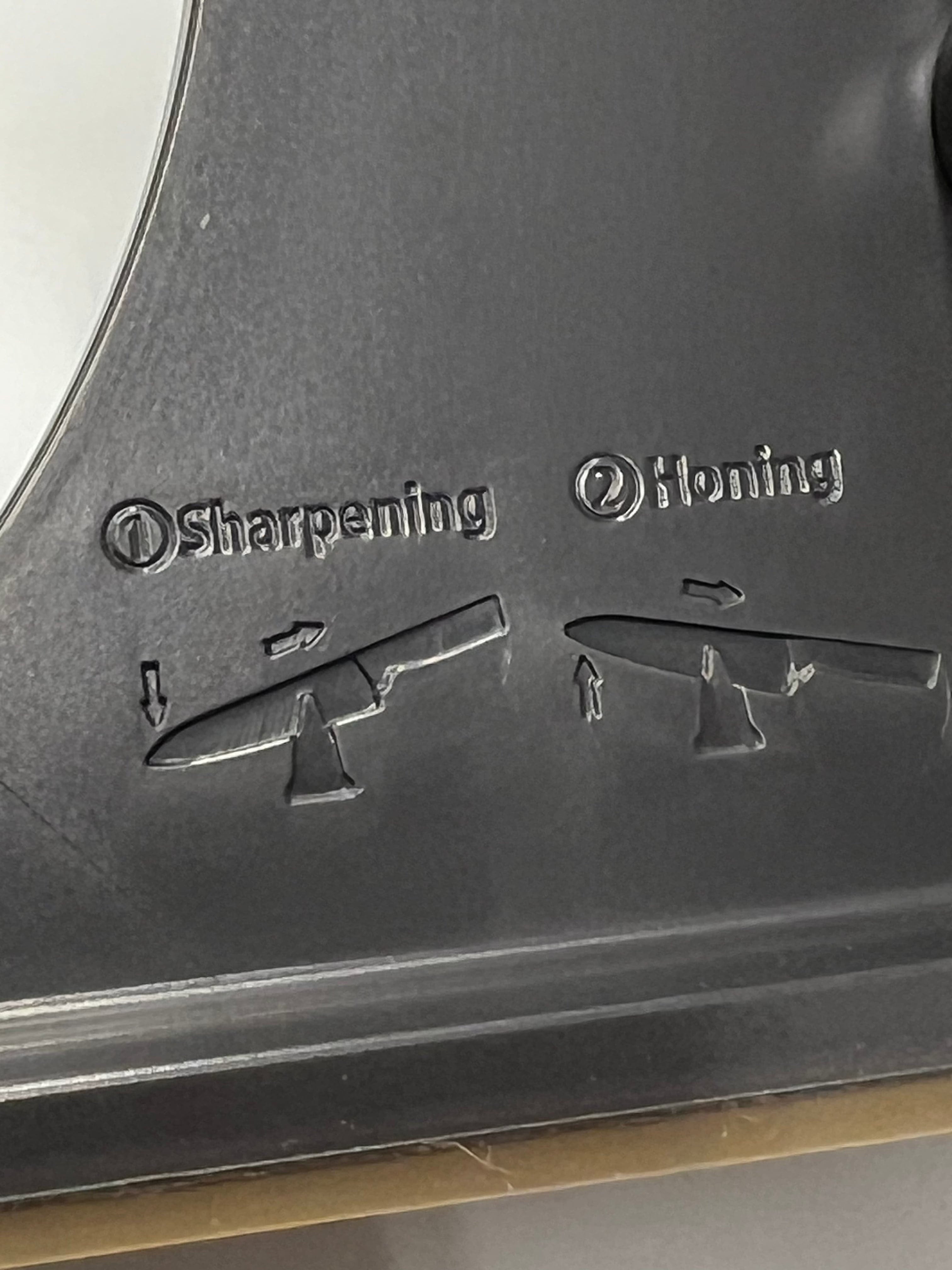 Knivslip med automatiskt justerbar vinkel 22-46 grader RISAM RM022