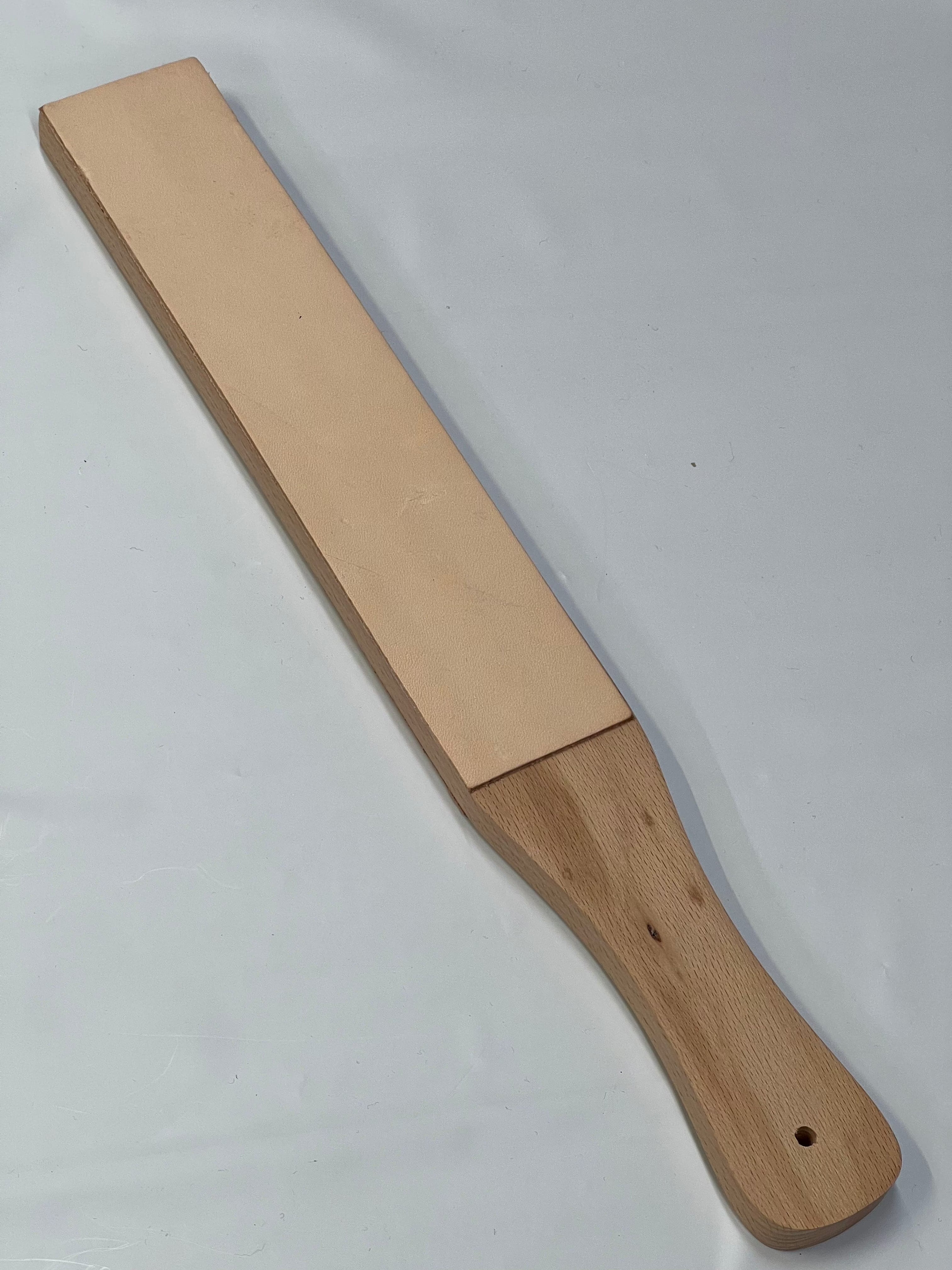 Läderrem dubbelsidig på träbas RW054-B