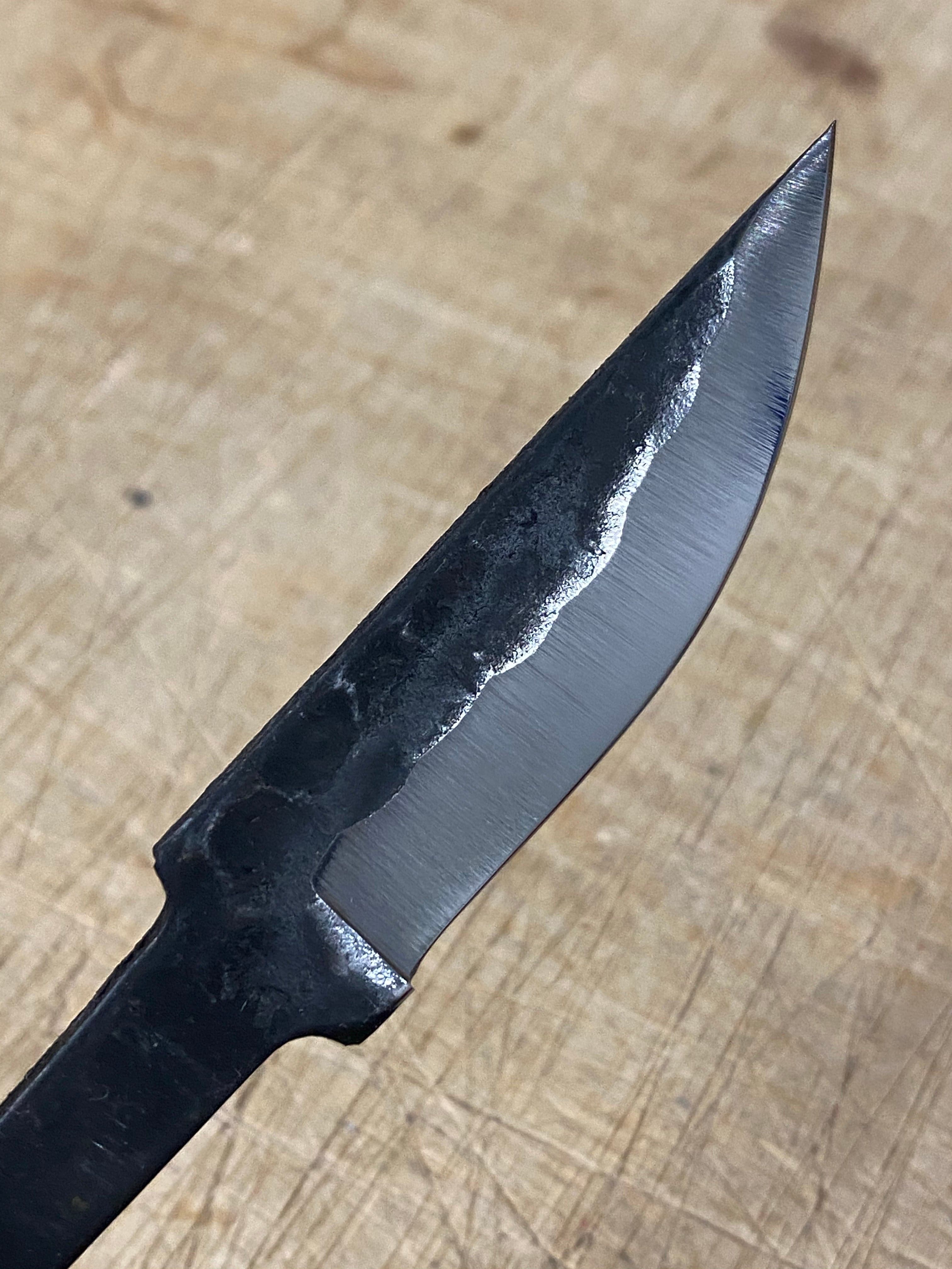 62 mm hammarbehandlad knivblad