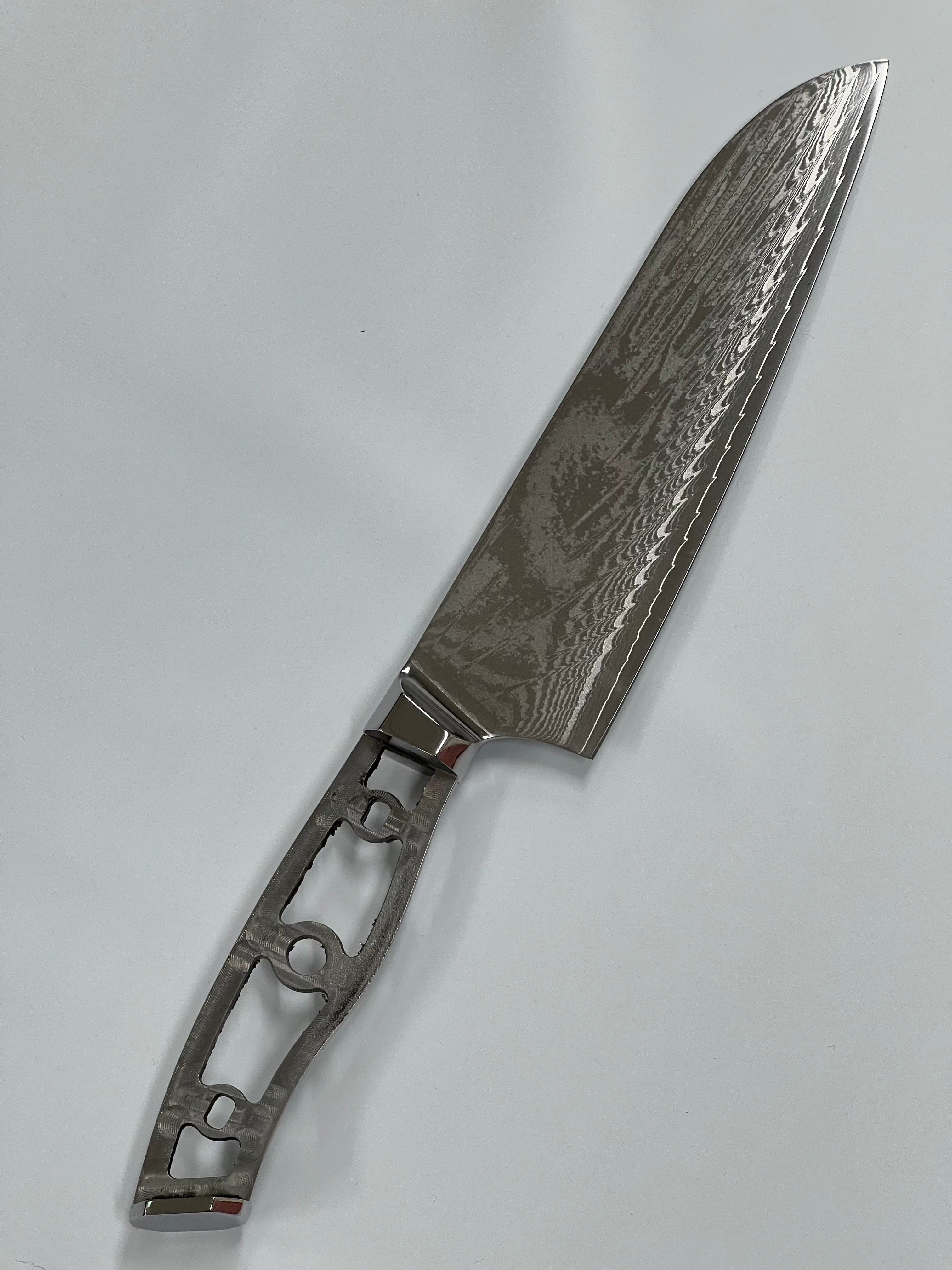 Santoku - AUS10 Damask kockkniv 20 cm full tånge med hölster
