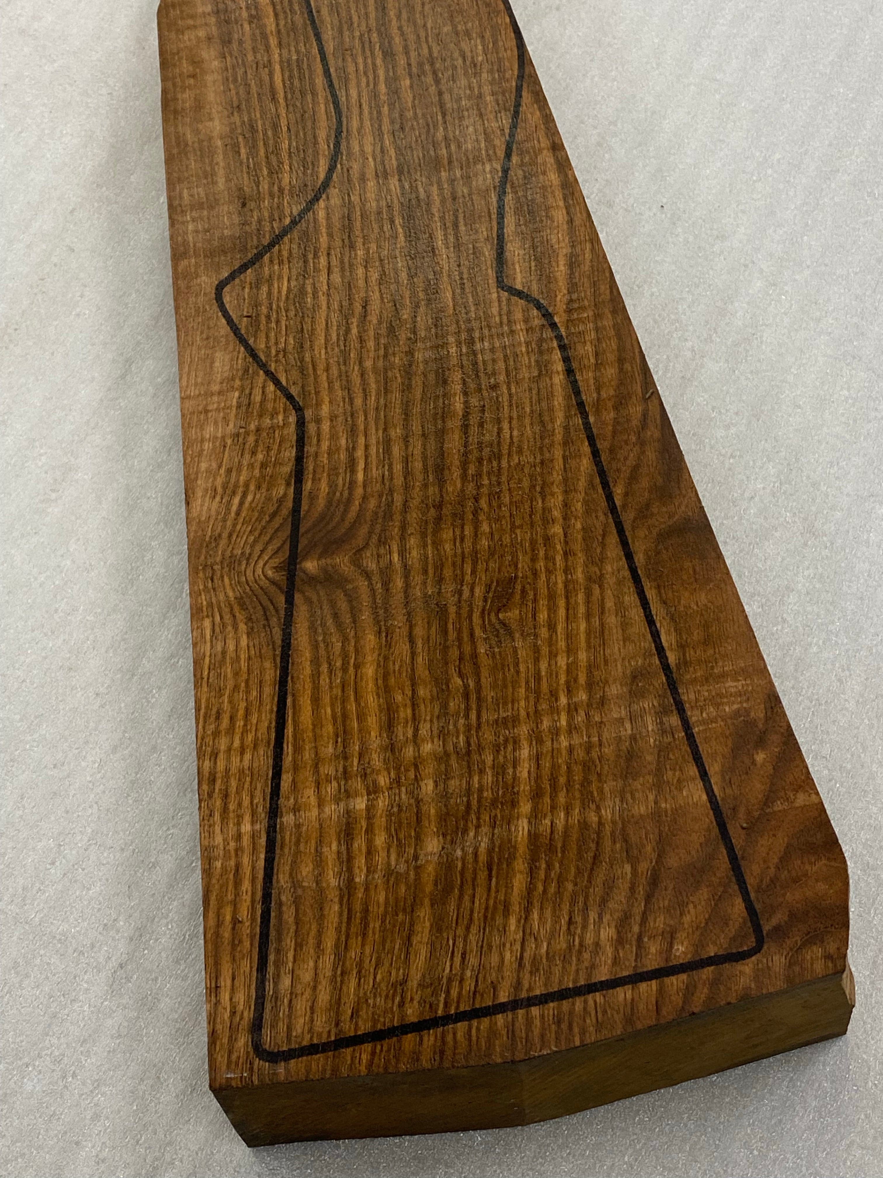 Riflestokkemne Tyrkisk Valnøtt Grad 3 P-51