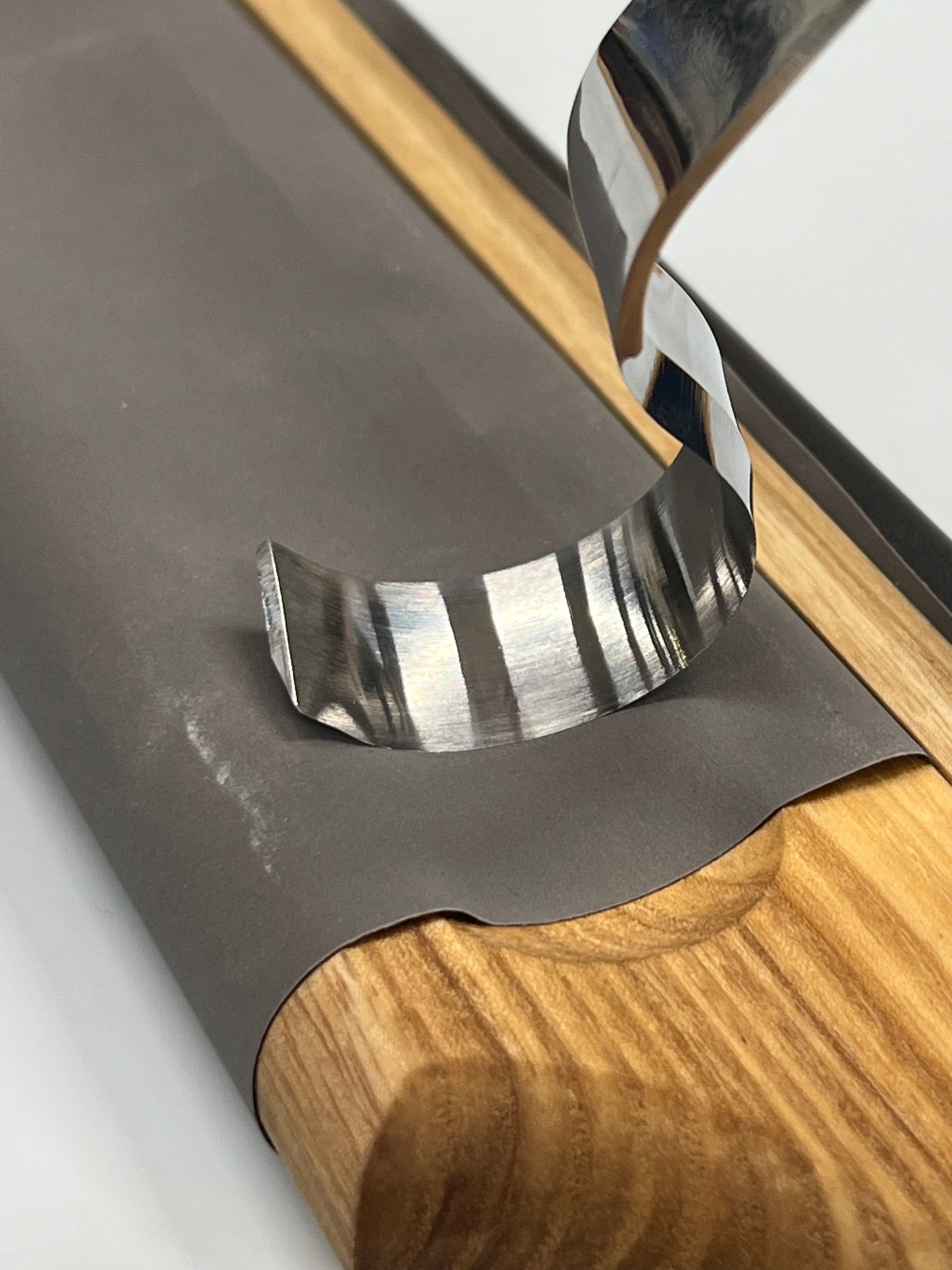 Läderrem för fickkniv och böjt ägg LS5P1