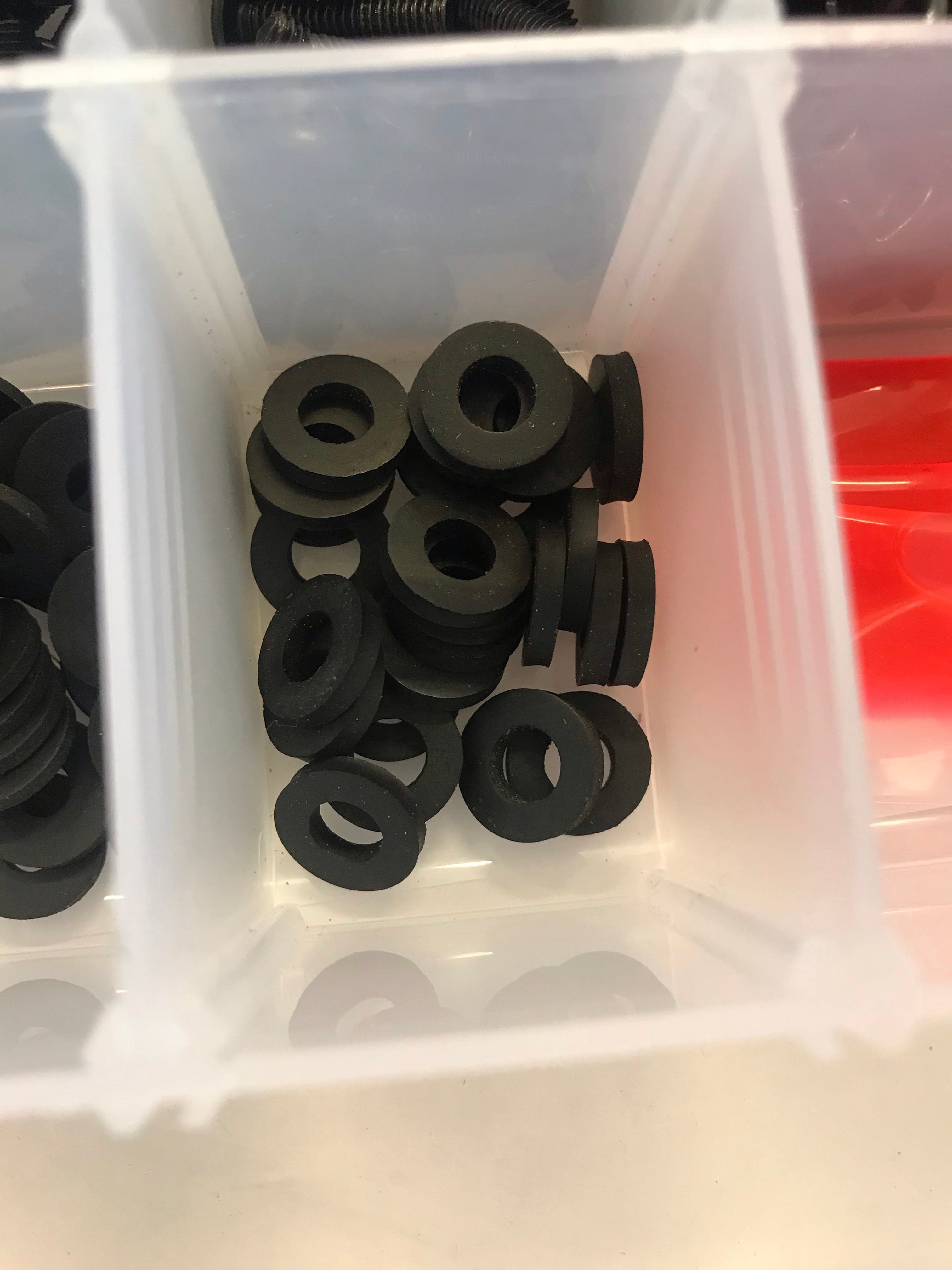 Kydex hardware (refillposer)