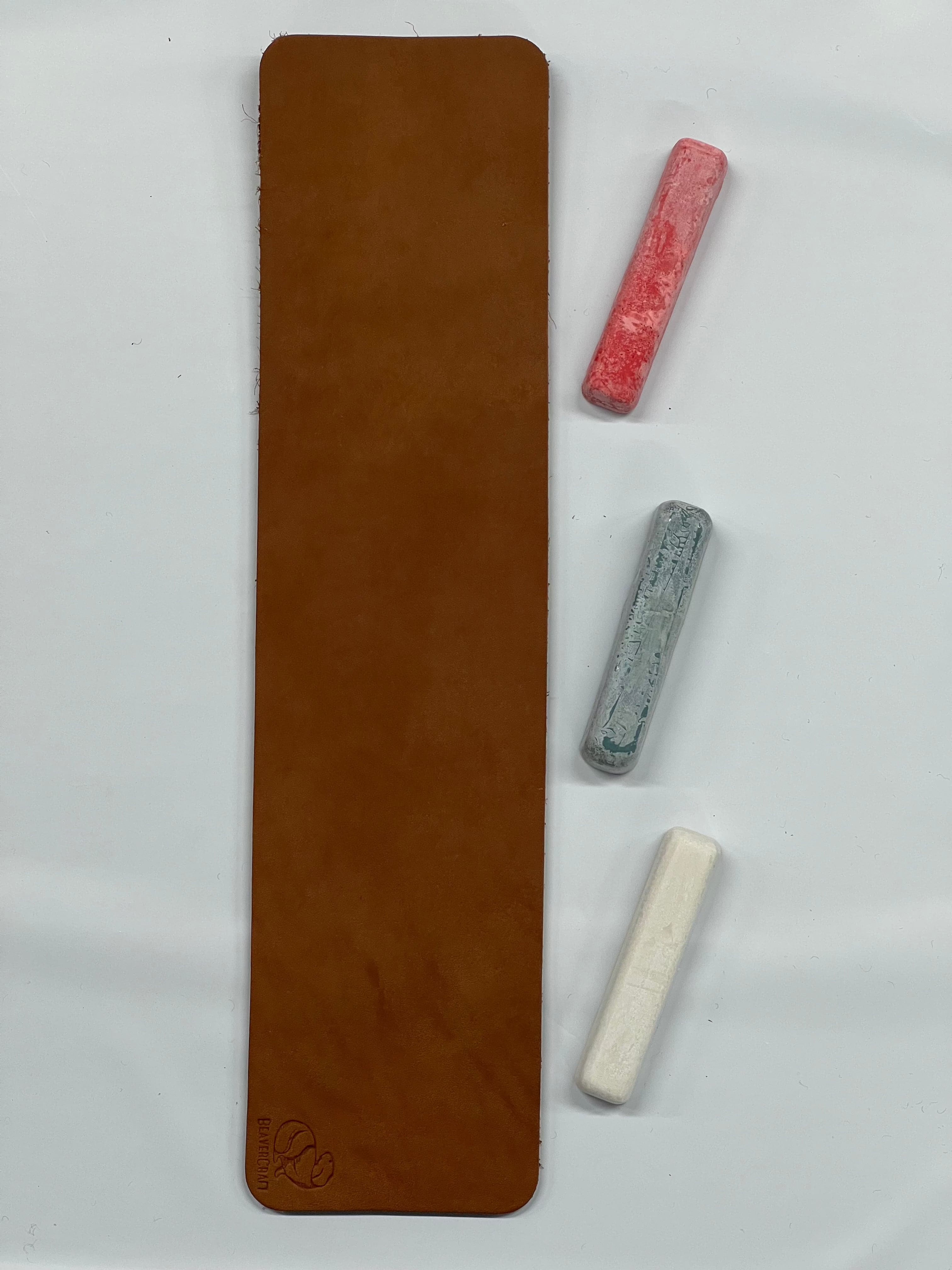 Läderrem 305x75 mm med 3 typer av slippasta