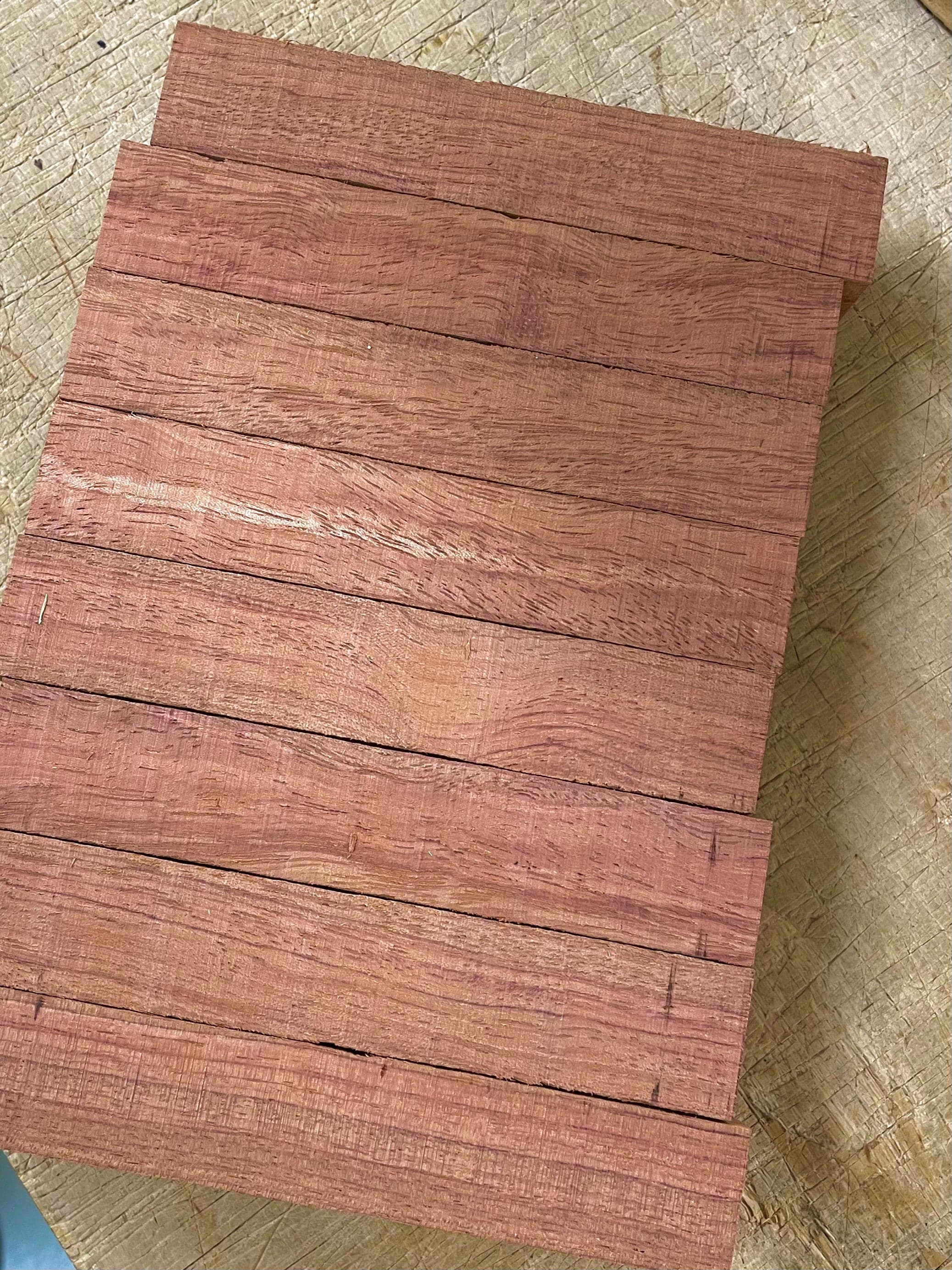 Knivskaftämne av trä