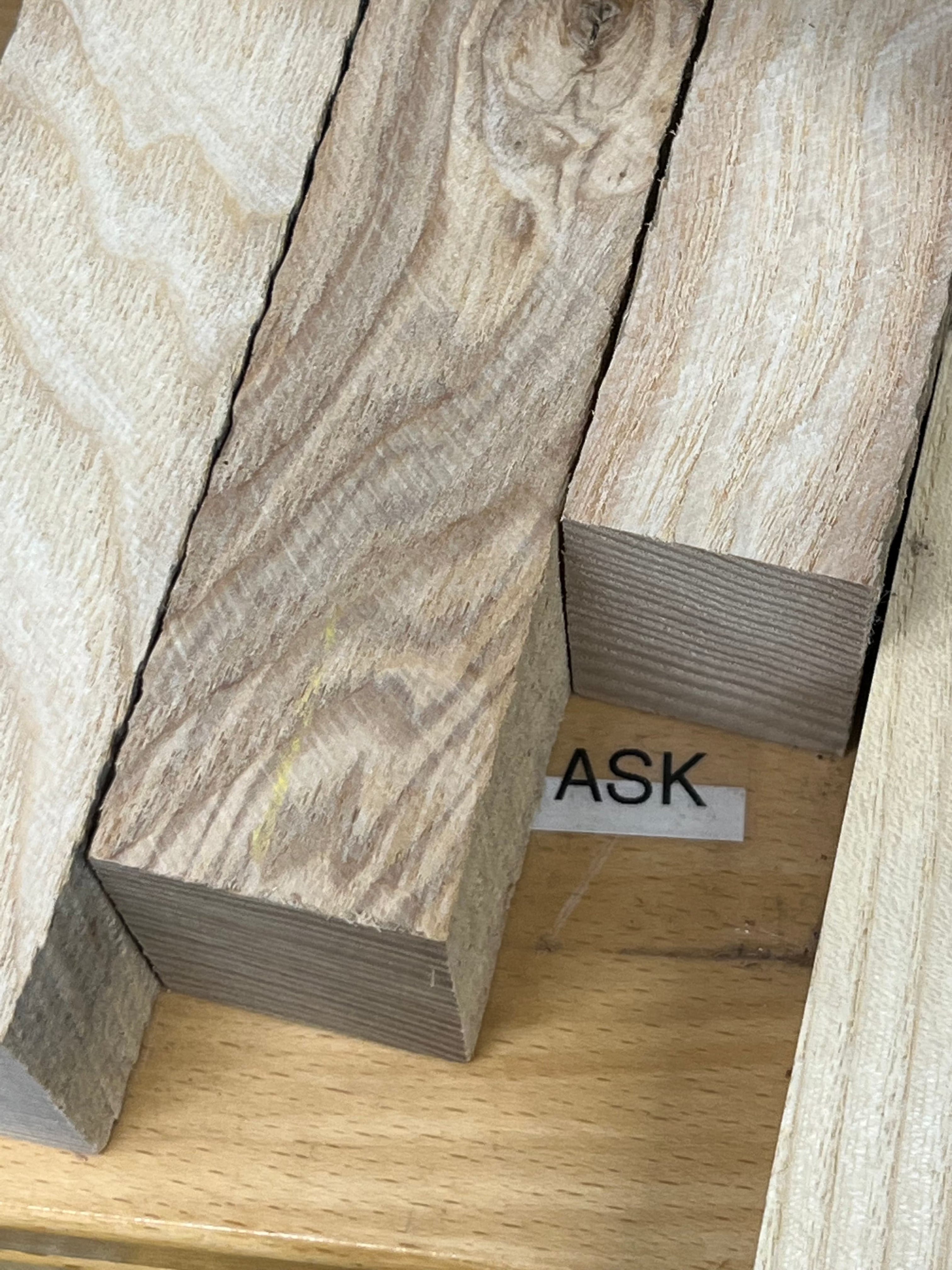 Knivskaftämne av trä