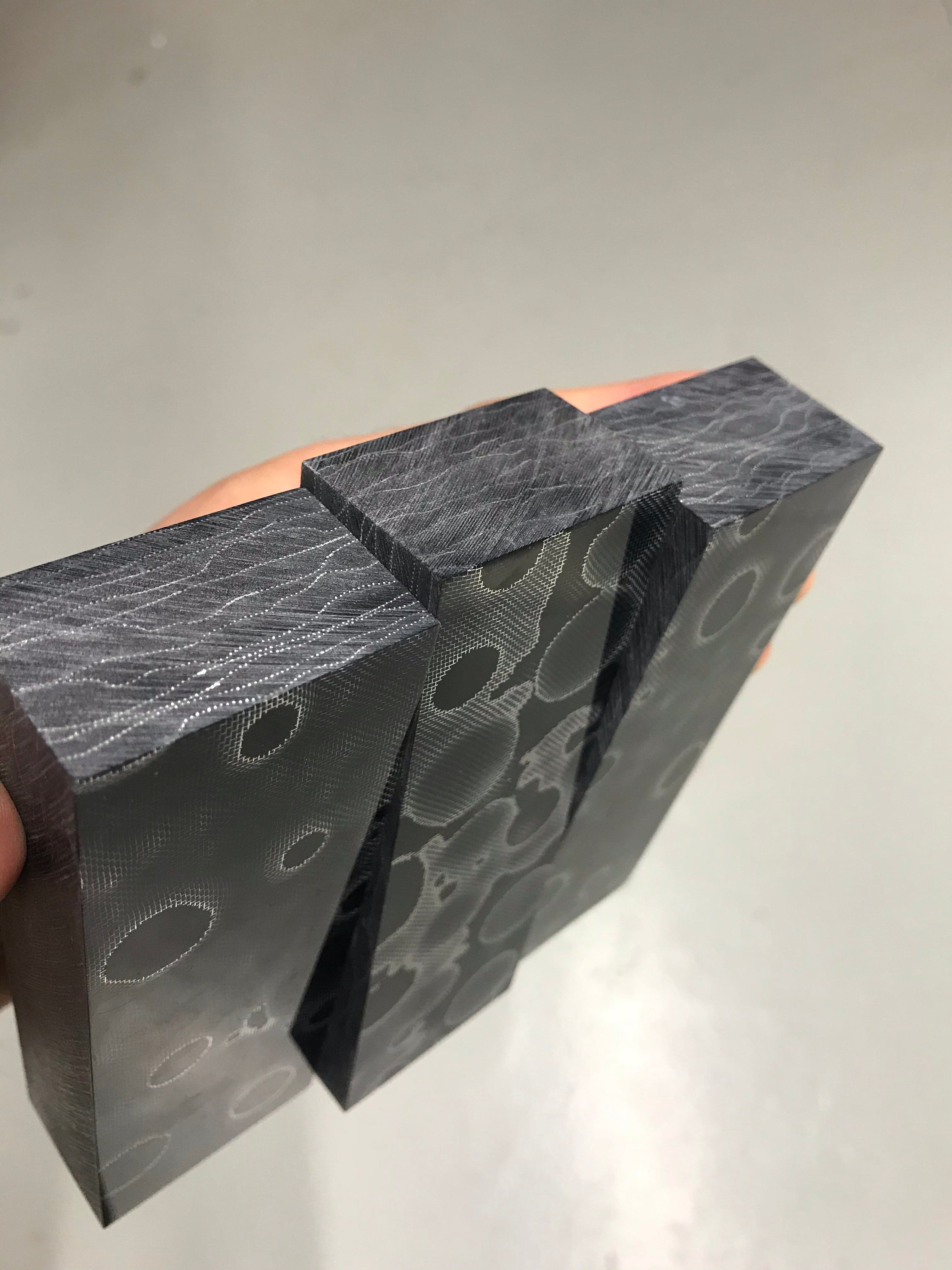 Aluminum Moon - Svart