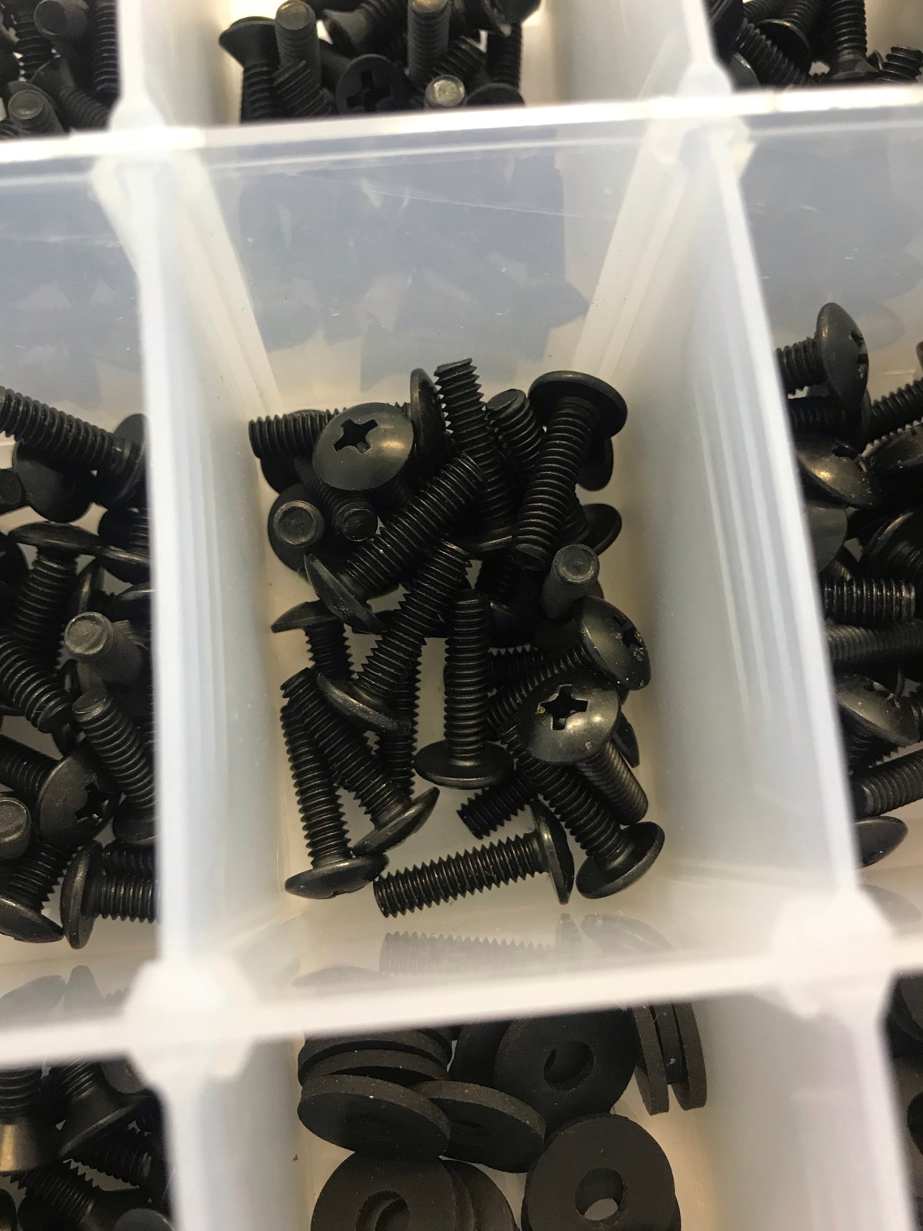 Kydex hardware (refillposer)