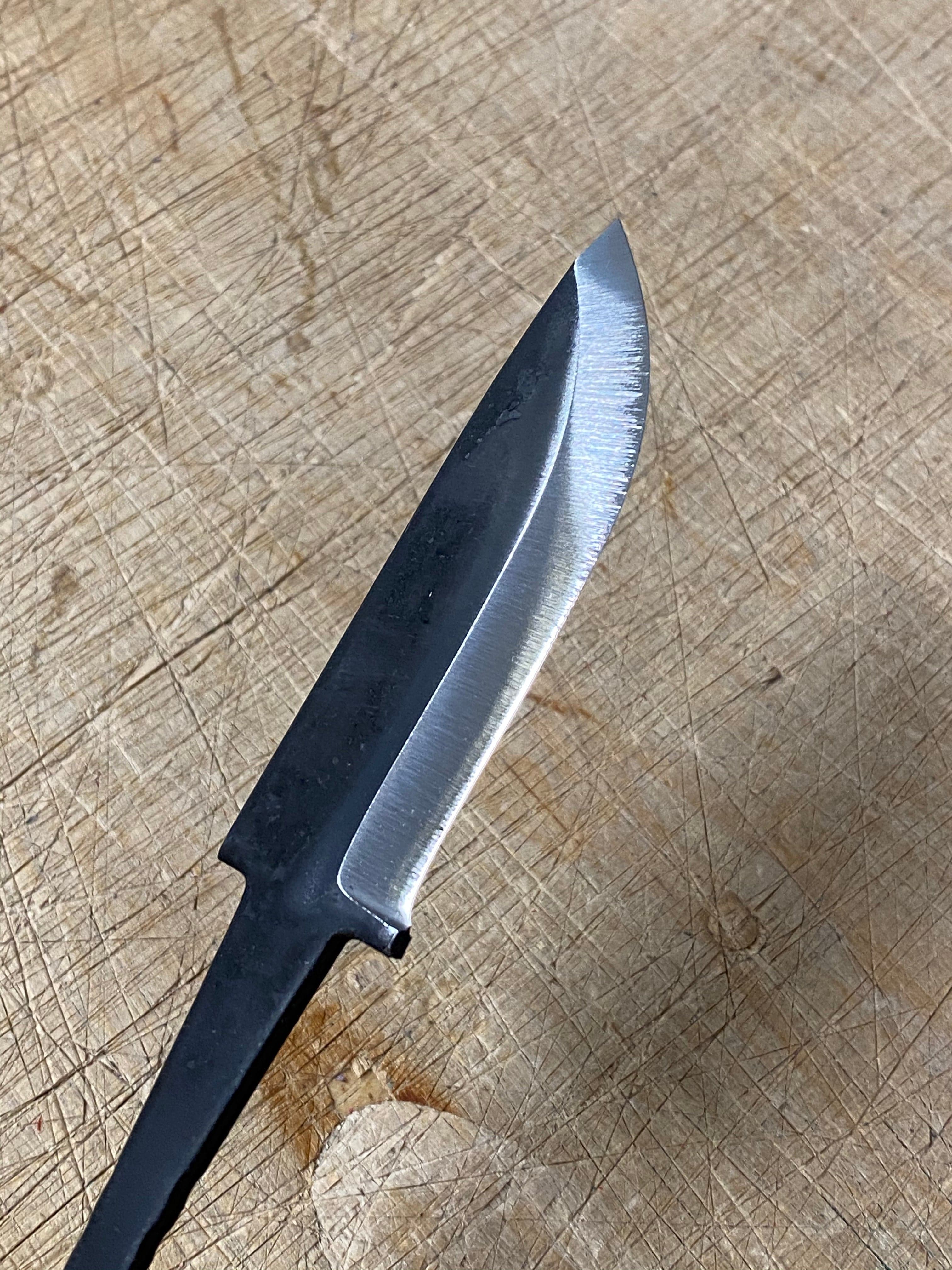82 mm knivblad