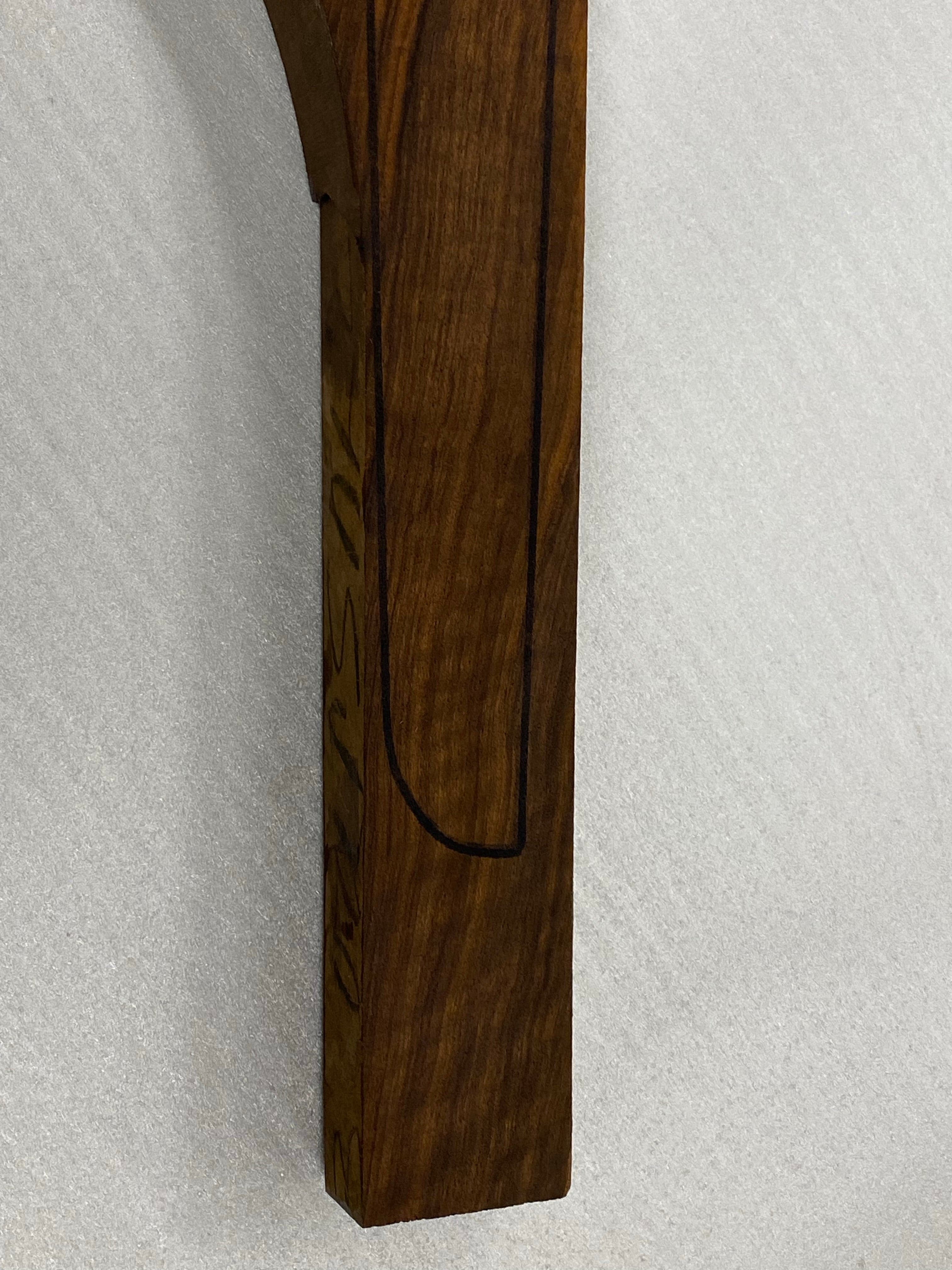 Gevärskolv i turkisk valnöt, klass 5 R-24