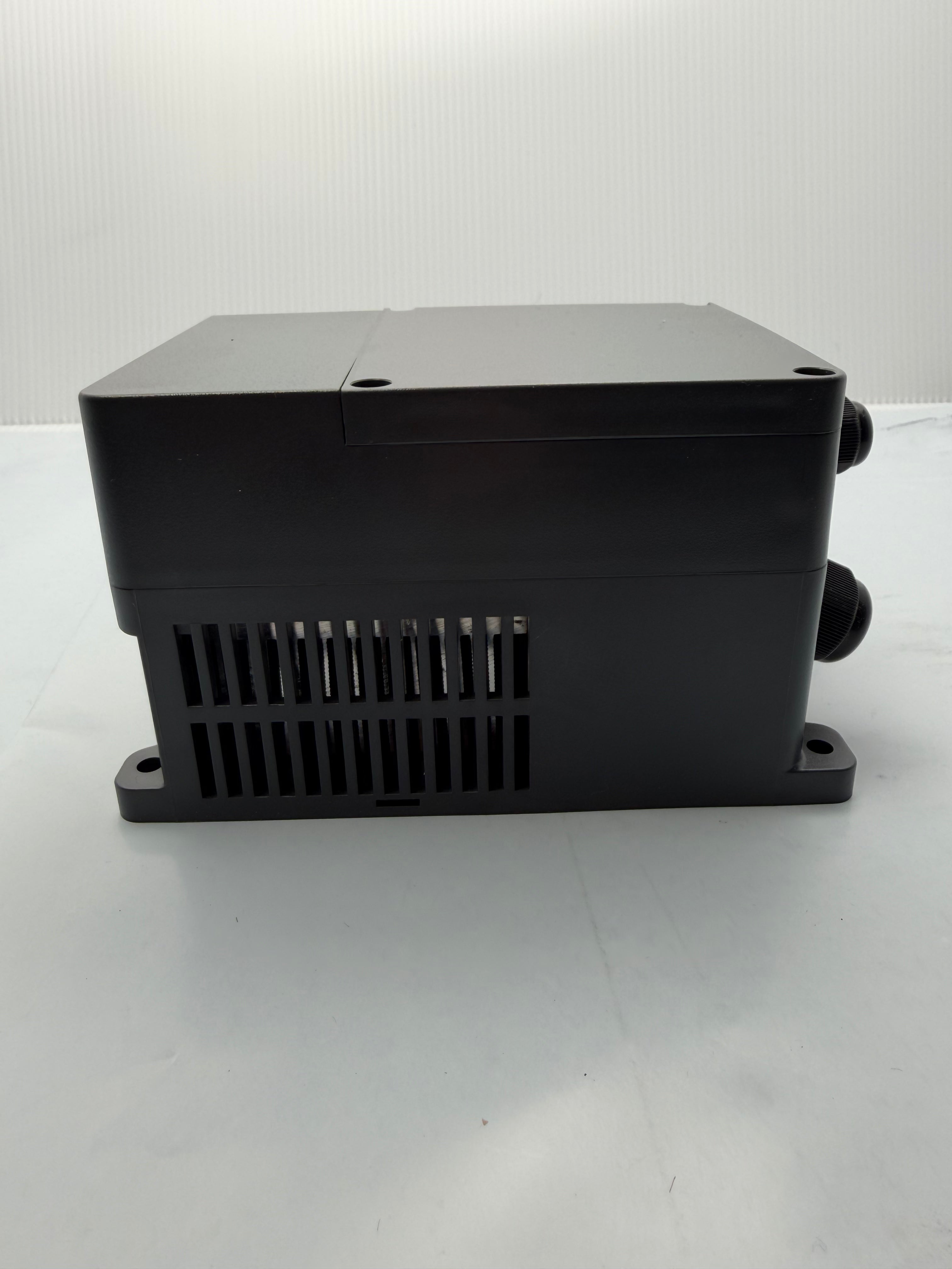 Frekvensomformer Hastighetsstyring for slipemaskin S1 VFD 1.5kW 230V 1-fase til 3-fase