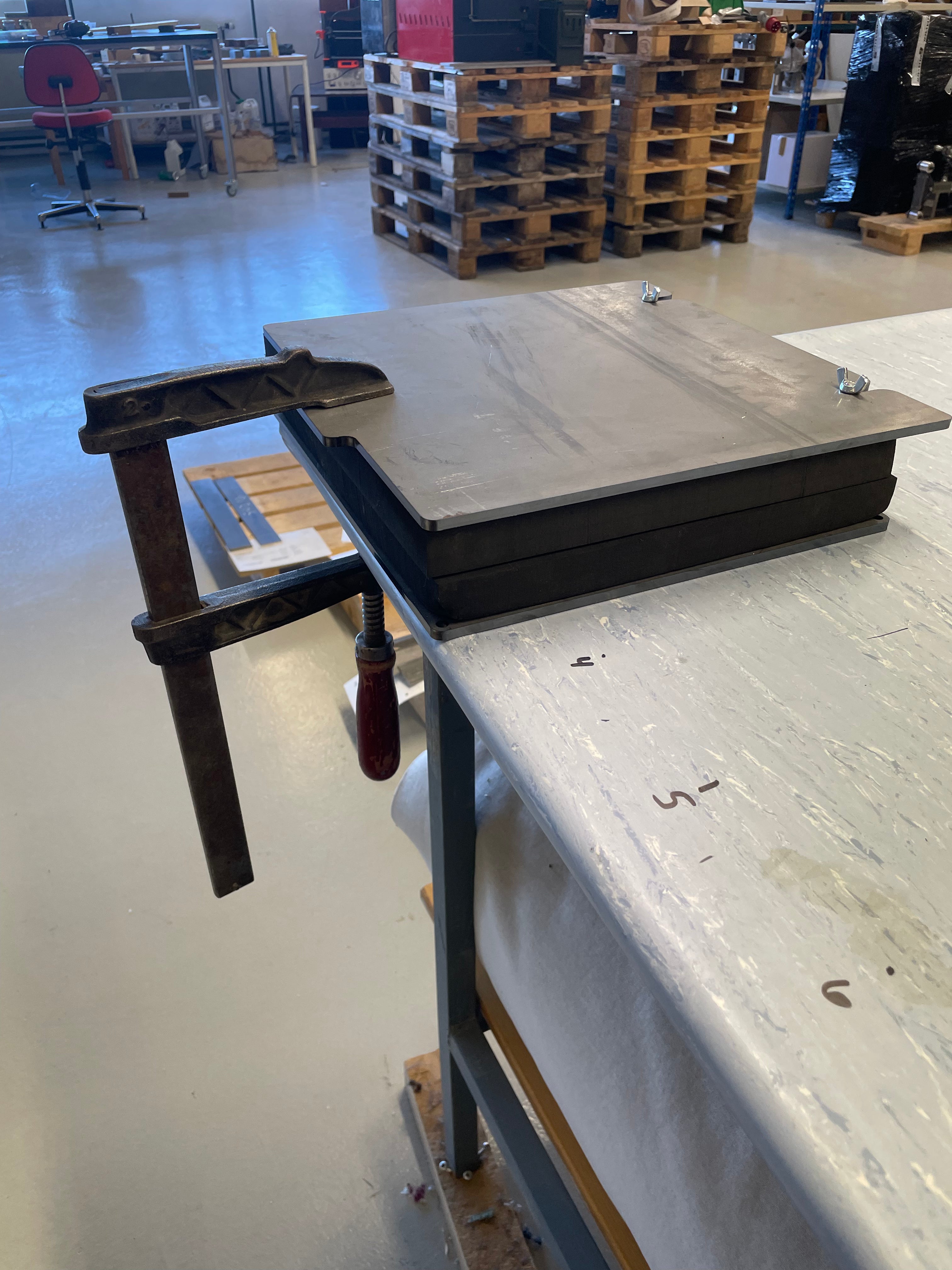Kydex presse i stål