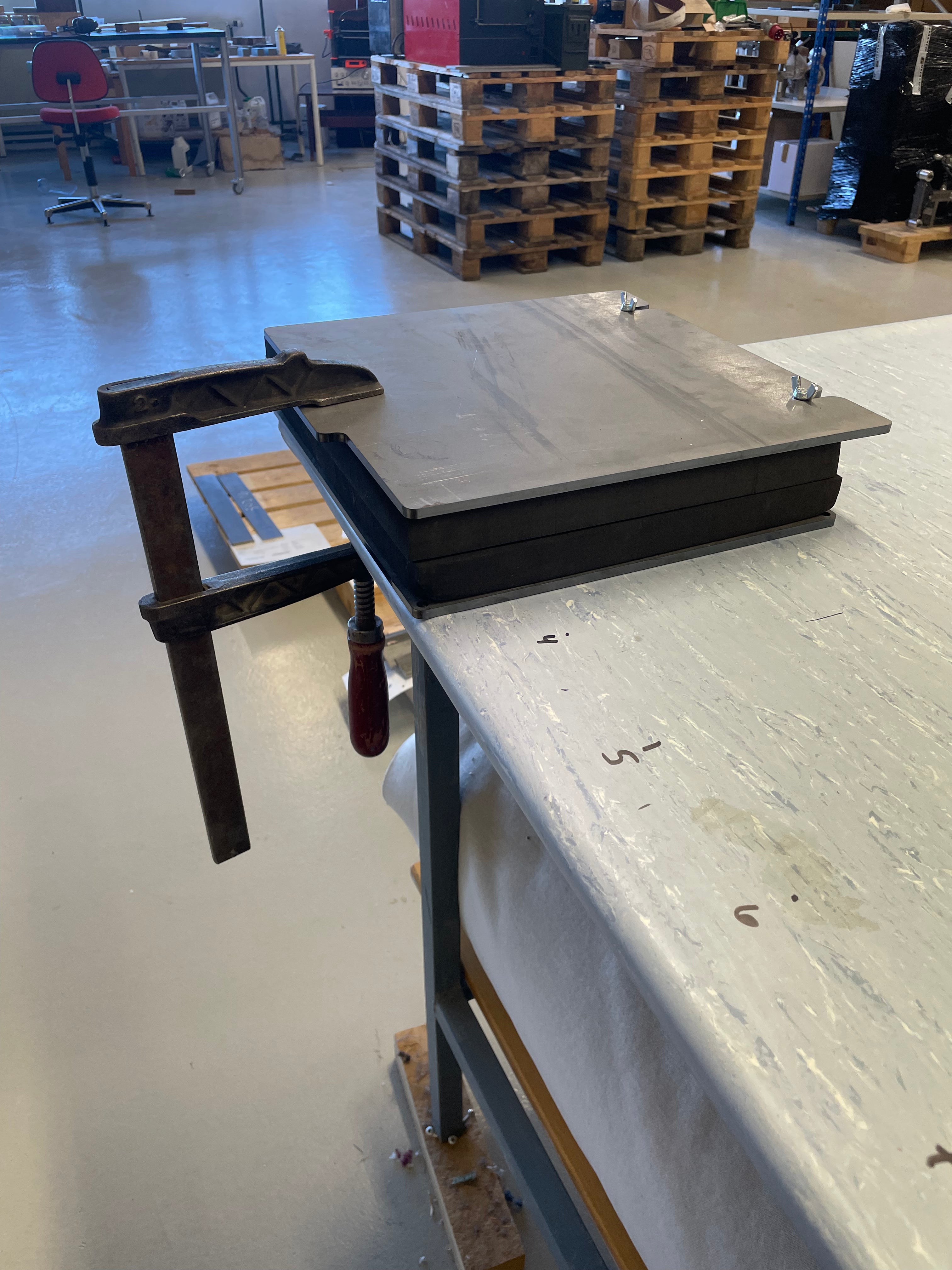Kydex presse i stål