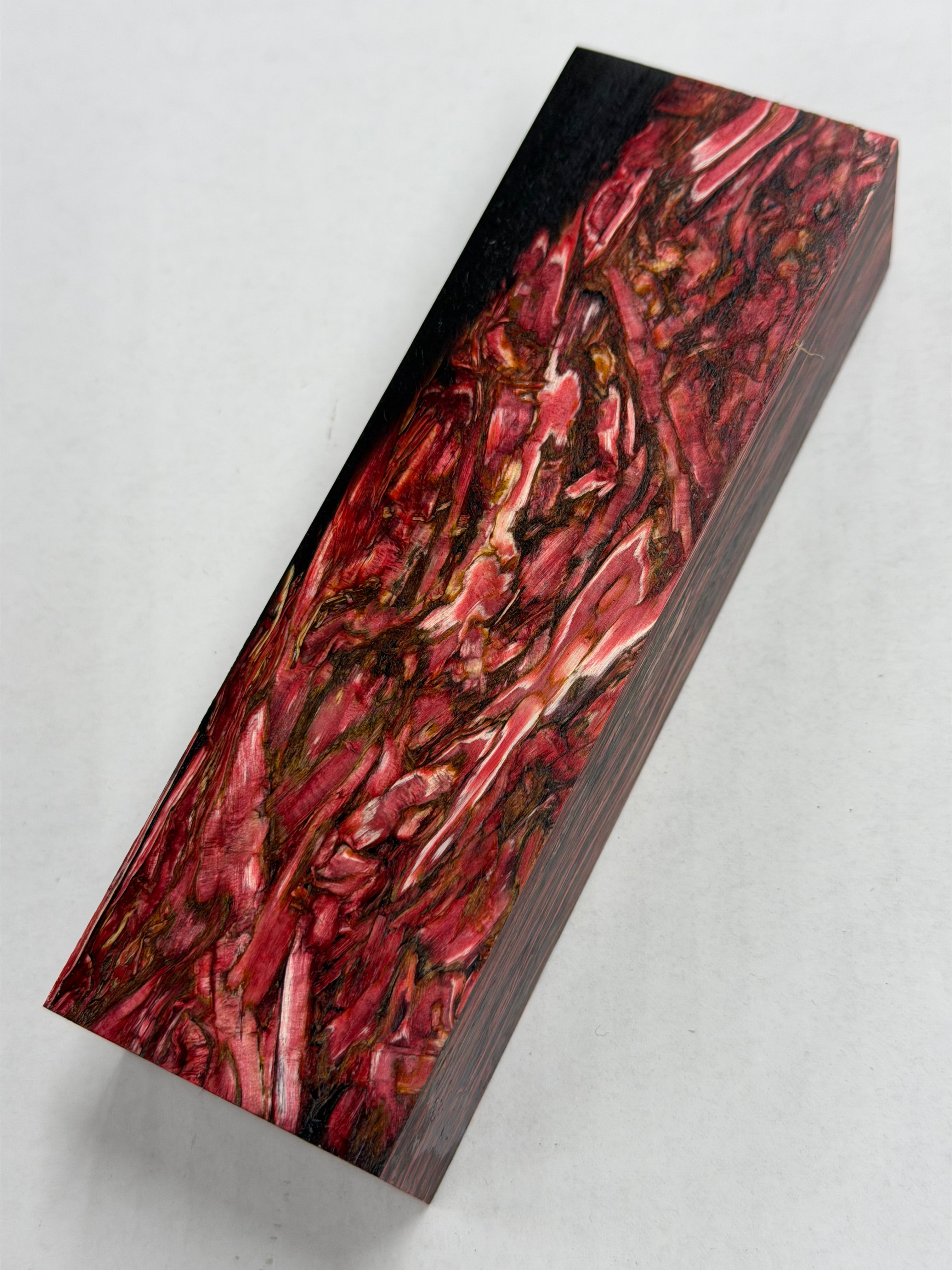 Stabiliserat skaftämne i trä och grönt hartsblock B-72