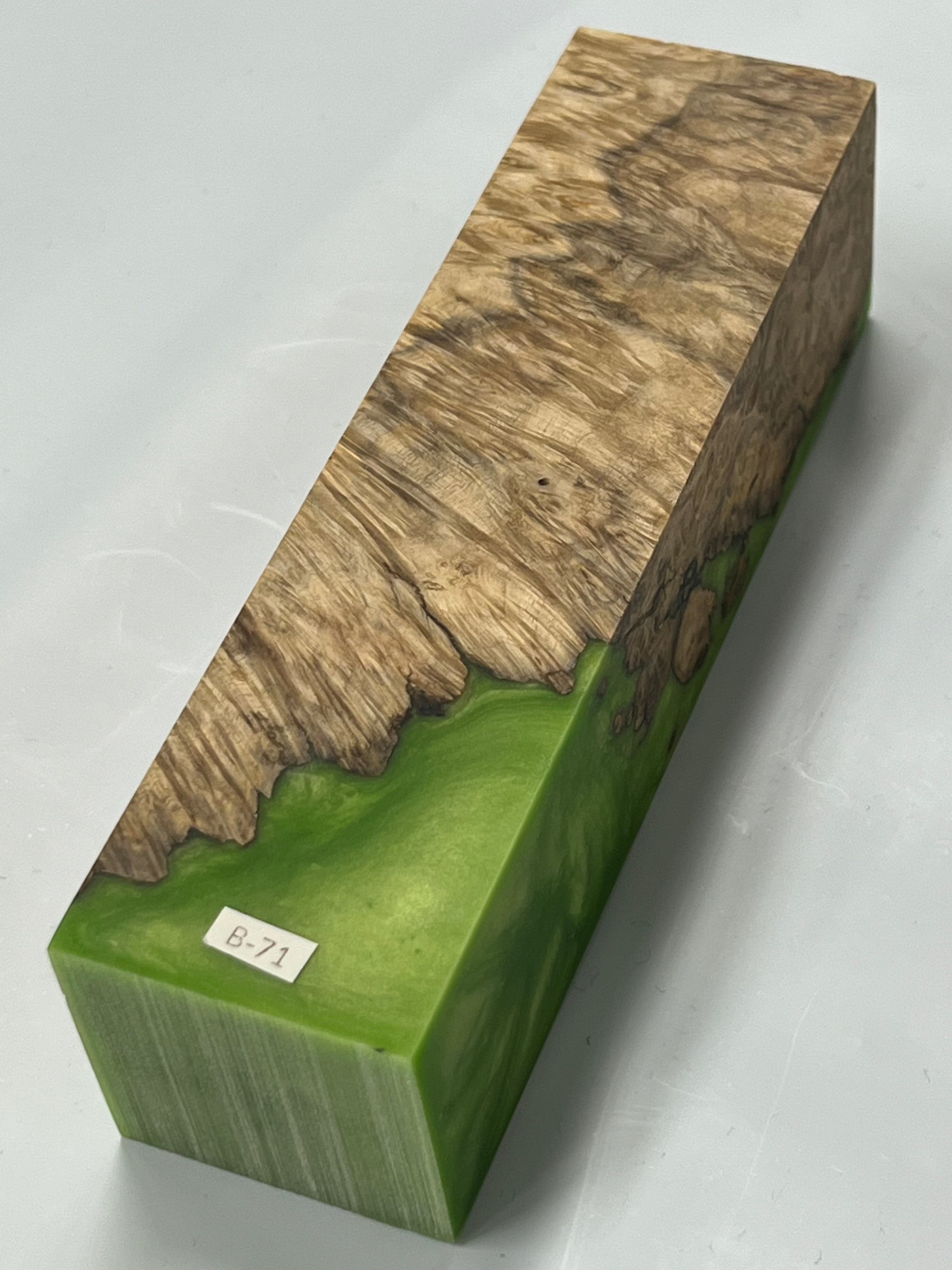 Stabilisert skaftemne tre og grønn resin blokk B-71